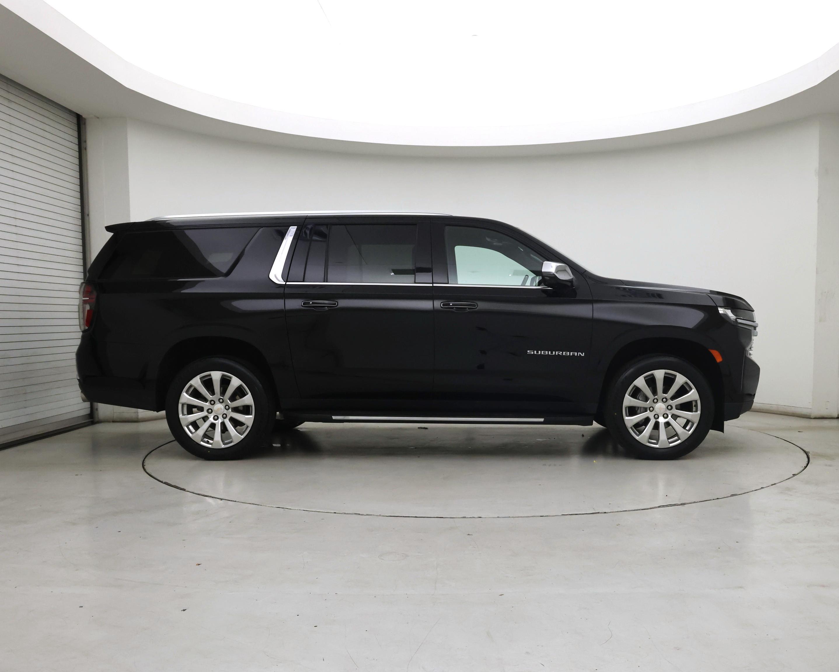 Thumbnail: 2023 Chevrolet Suburban - 7