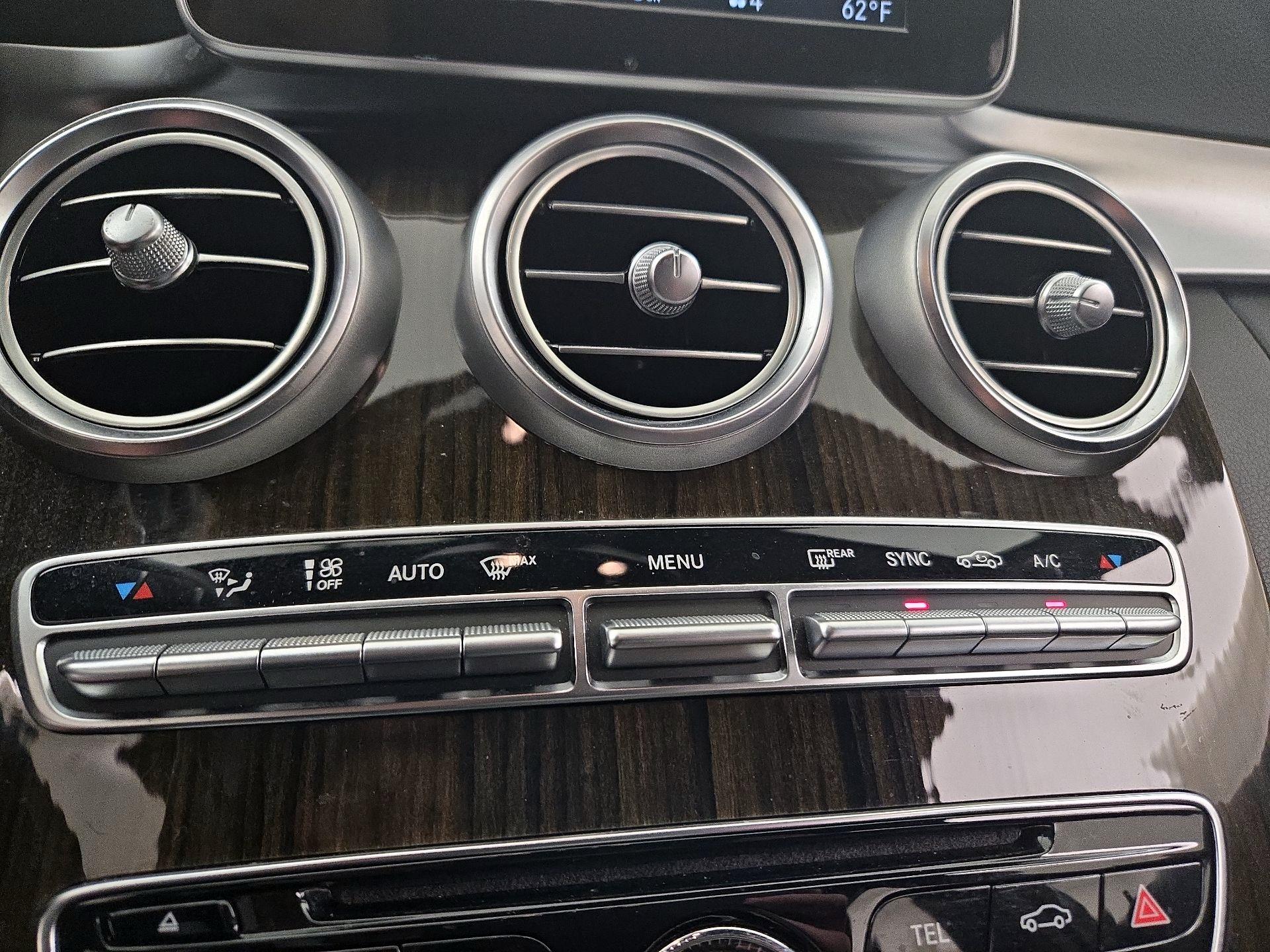 Thumbnail: 2018 Mercedes-Benz C-Class - 16