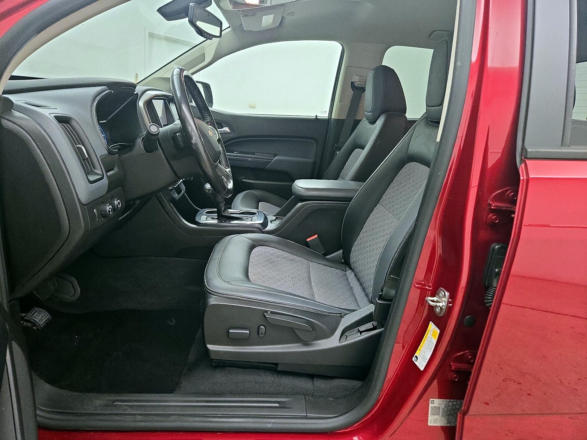 Thumbnail: 2019 Chevrolet Colorado - 11