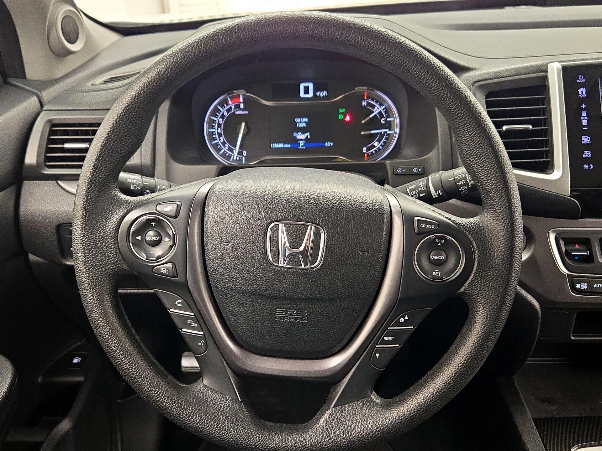 Thumbnail: 2018 Honda Pilot - 10