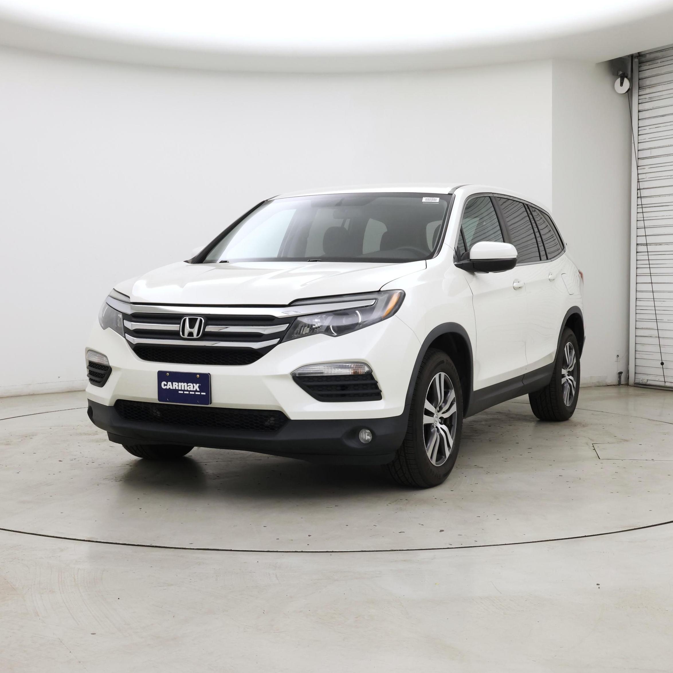 Thumbnail: 2018 Honda Pilot - 4