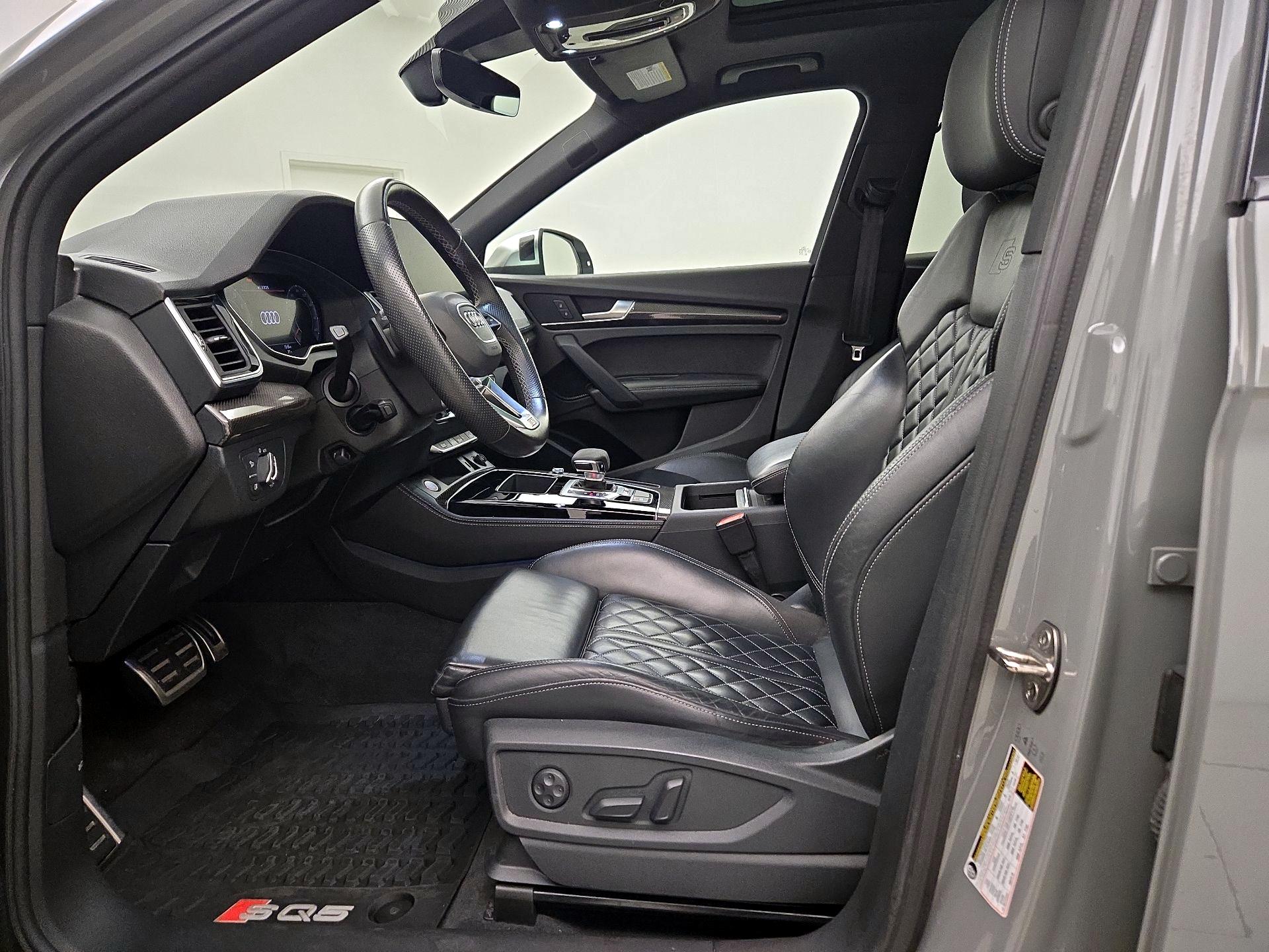 Thumbnail: 2021 Audi SQ5 - 11