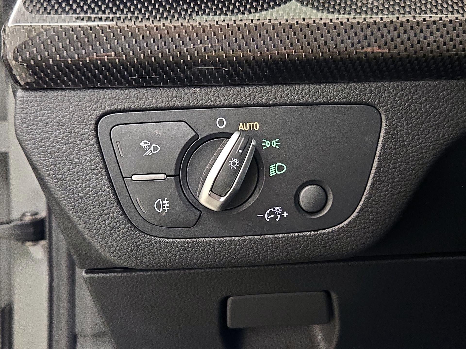 Thumbnail: 2021 Audi SQ5 - 13