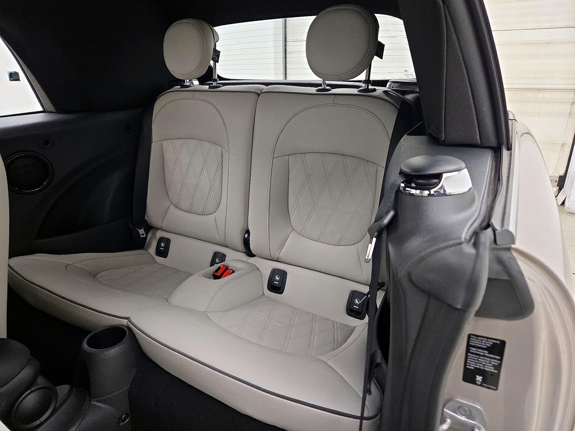 Thumbnail: 2022 MINI Cooper - 18