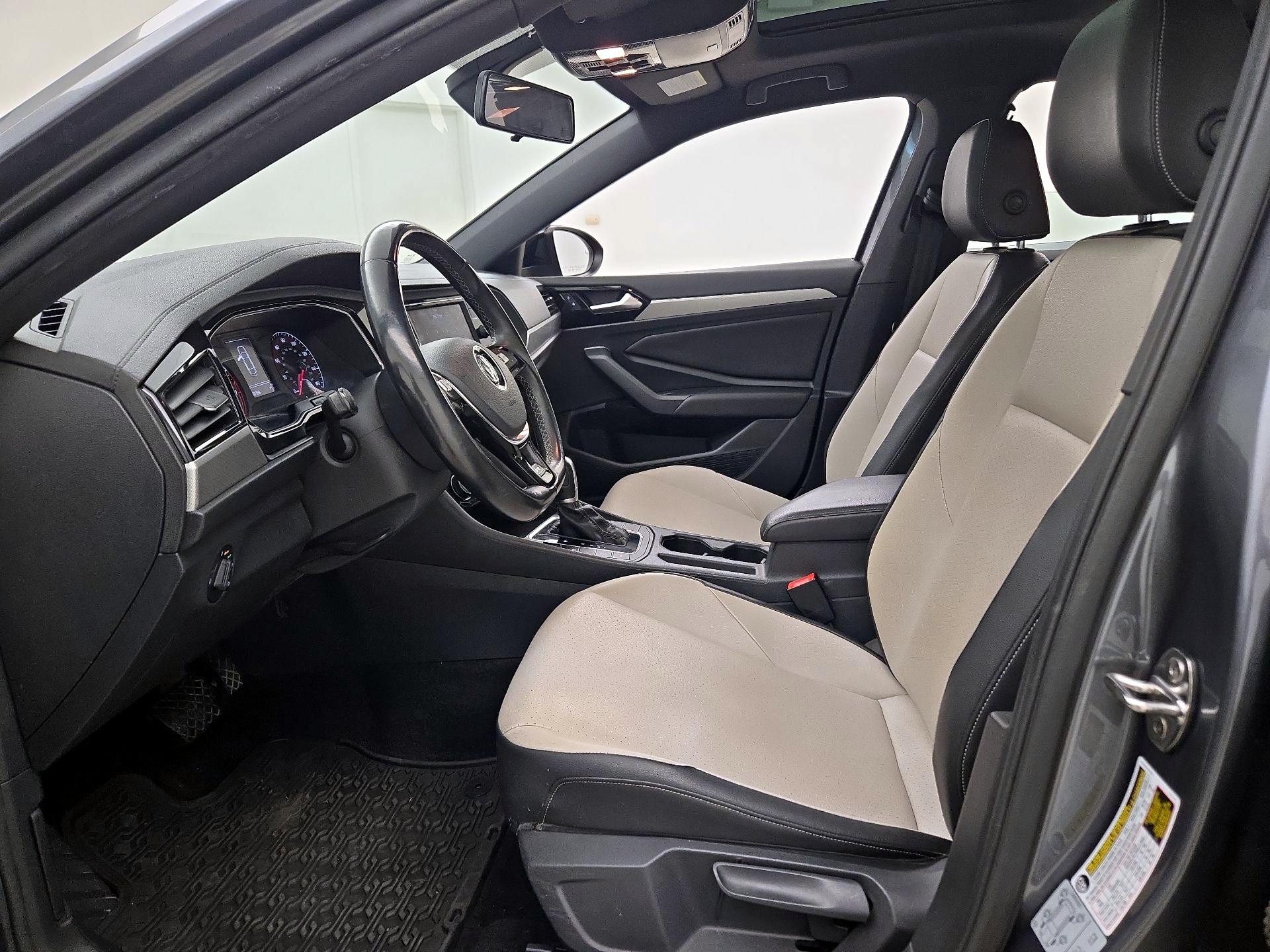 Thumbnail: 2019 Volkswagen Jetta - 11