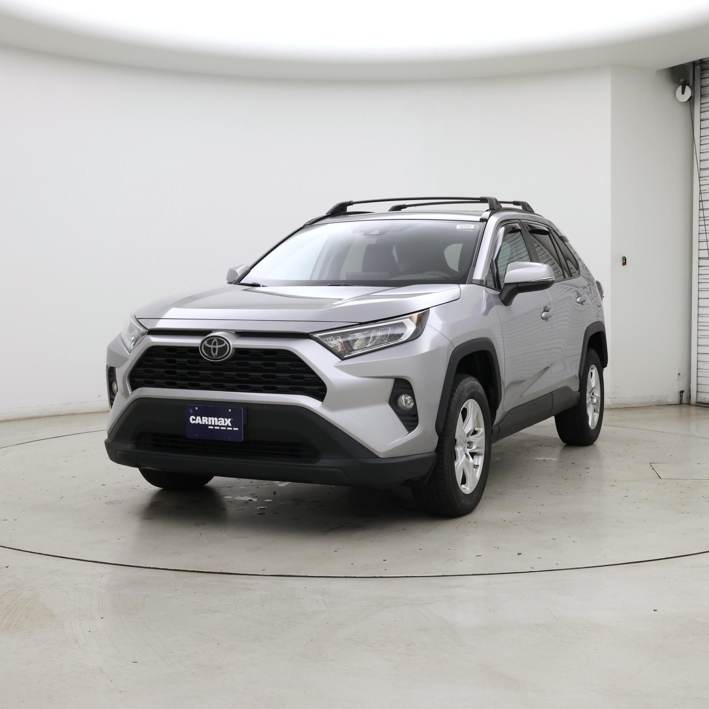 Thumbnail: 2019 Toyota RAV4 - 4