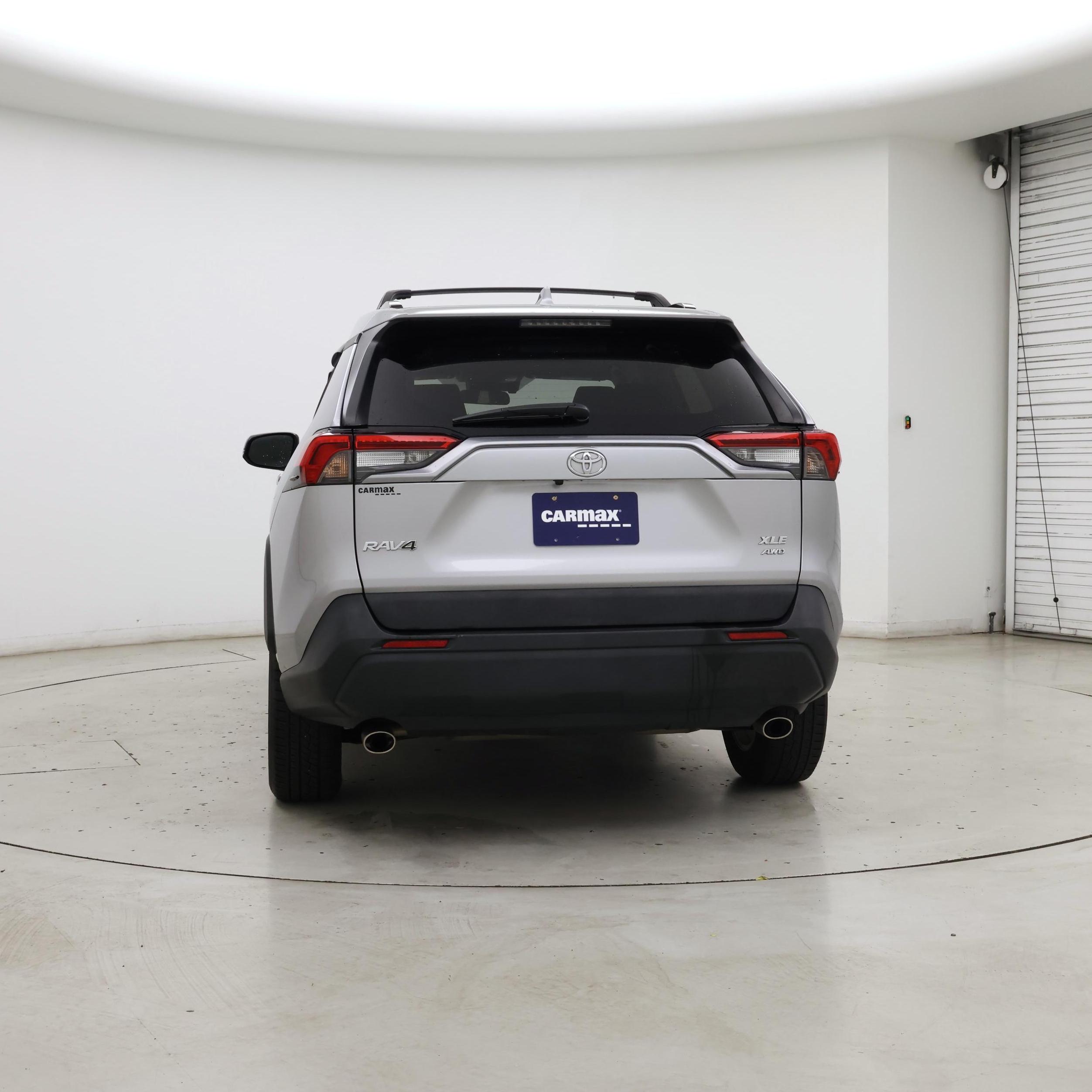 Thumbnail: 2019 Toyota RAV4 - 6