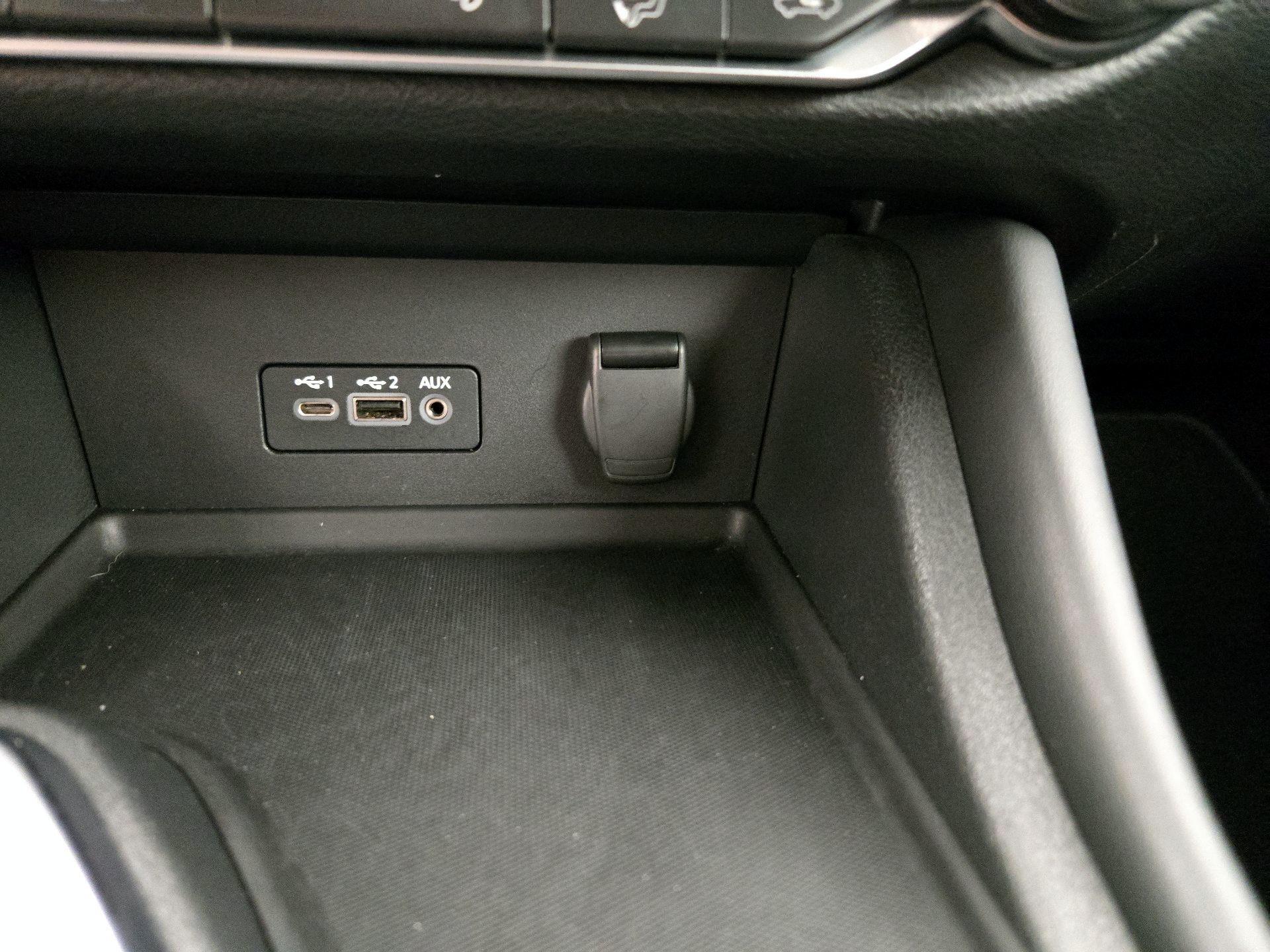 Thumbnail: 2021 Nissan Sentra - 17