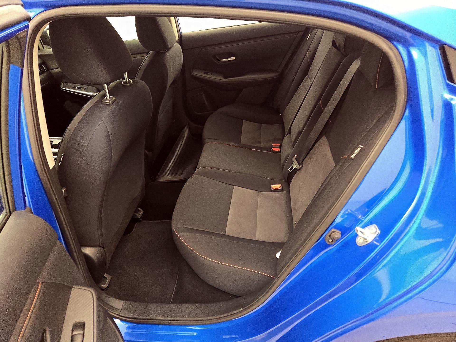 Thumbnail: 2021 Nissan Sentra - 18