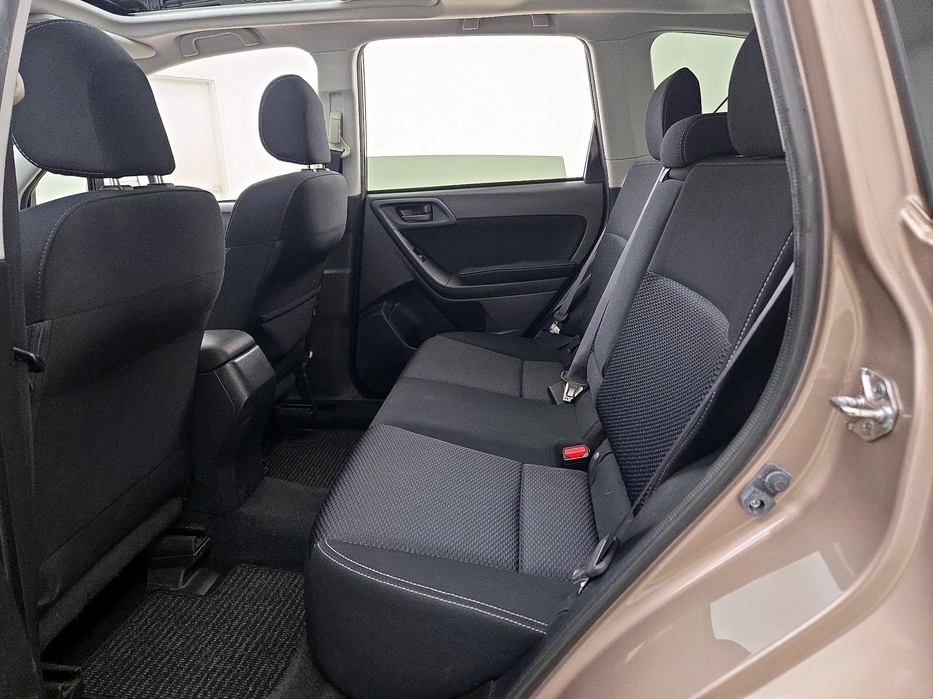 Thumbnail: 2015 Subaru Forester - 18