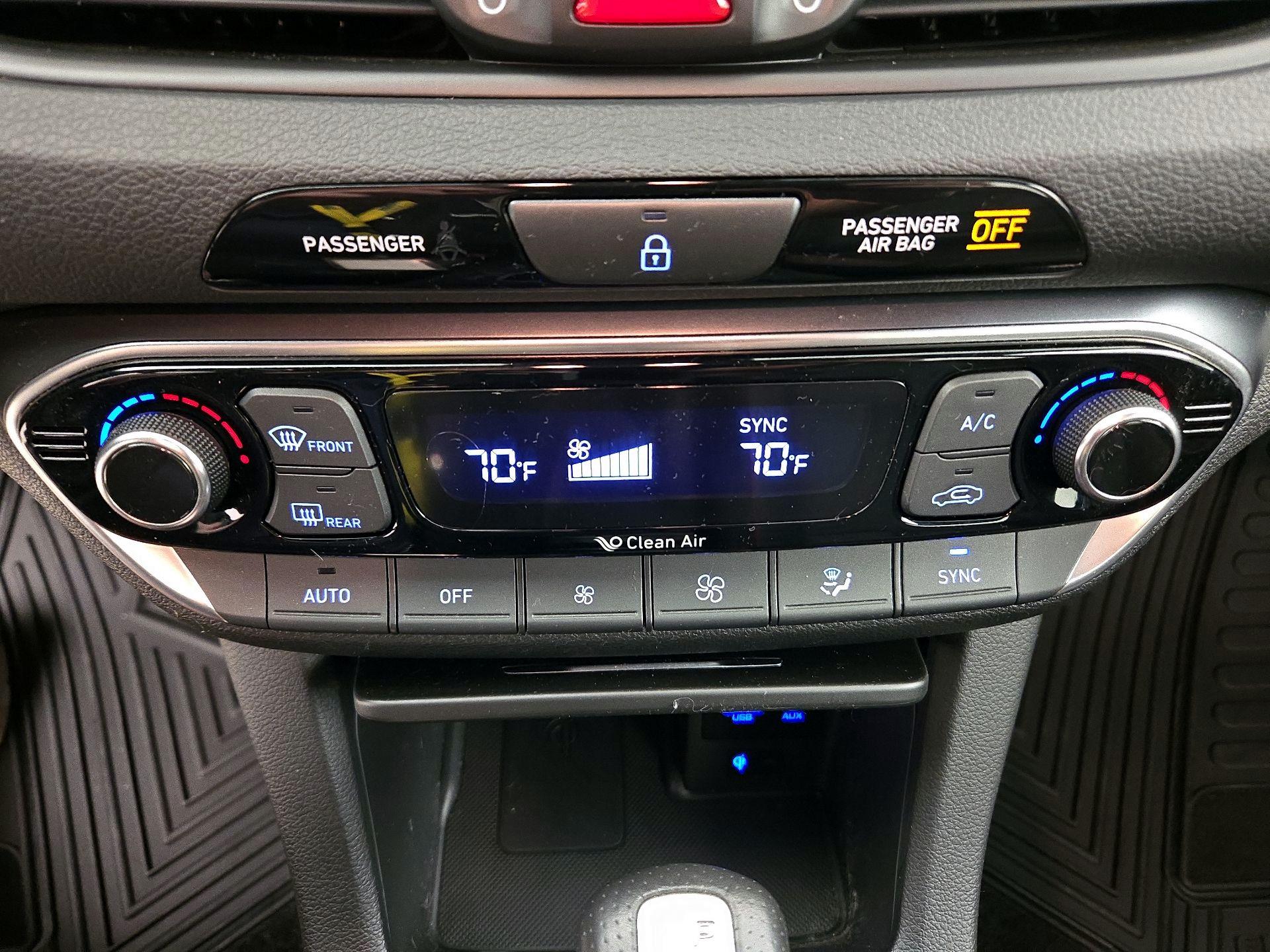 Thumbnail: 2019 Hyundai Elantra - 16