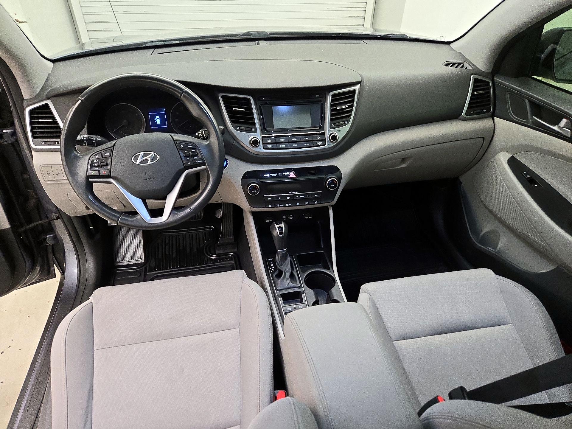 Thumbnail: 2017 Hyundai Tucson - 9