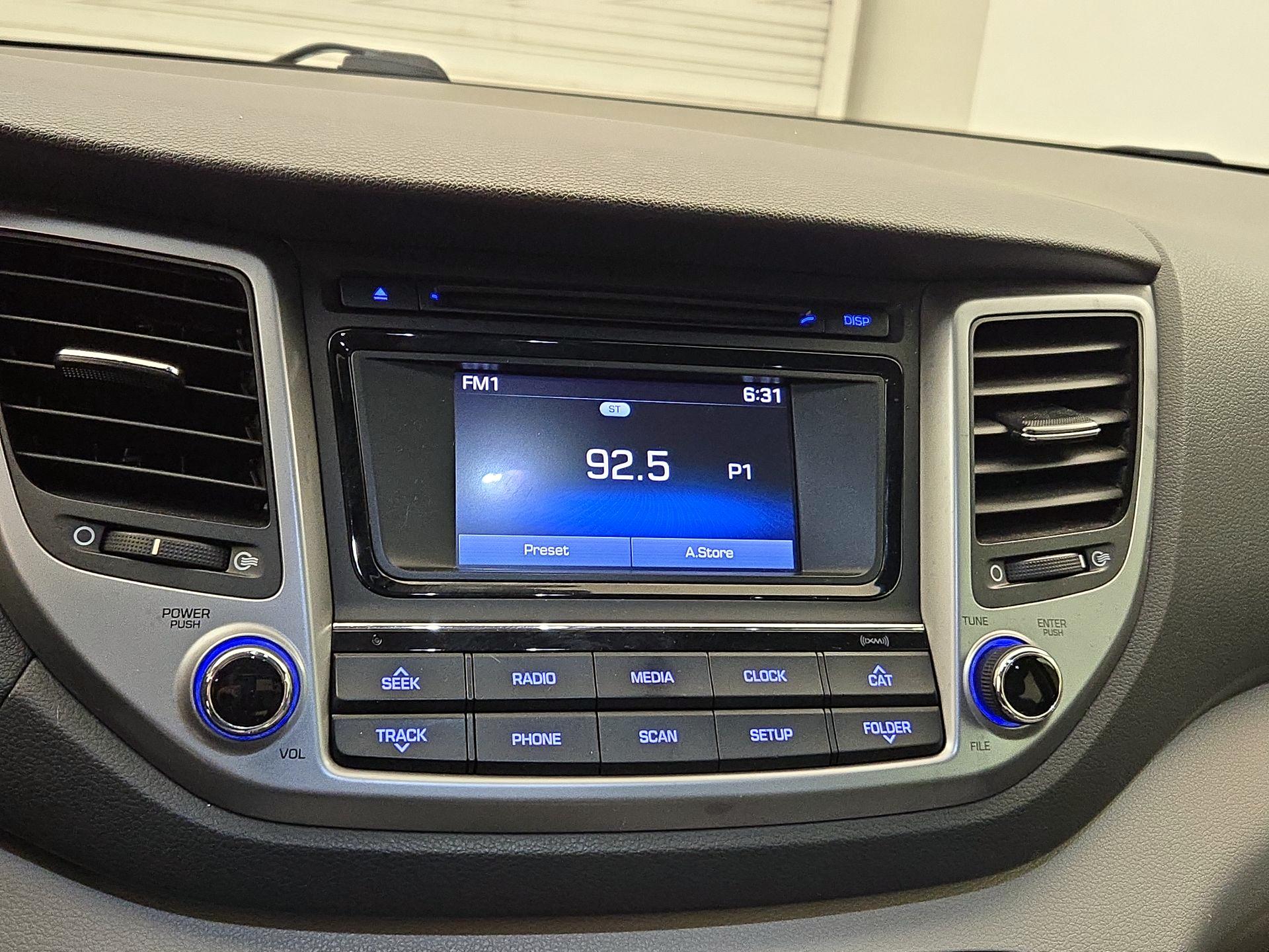 Thumbnail: 2017 Hyundai Tucson - 15