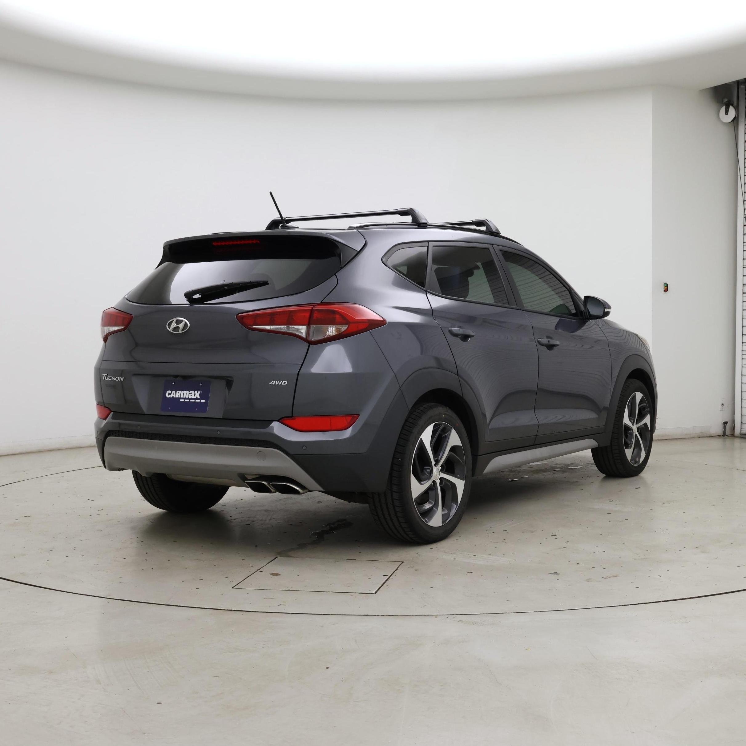 Thumbnail: 2017 Hyundai Tucson - 8