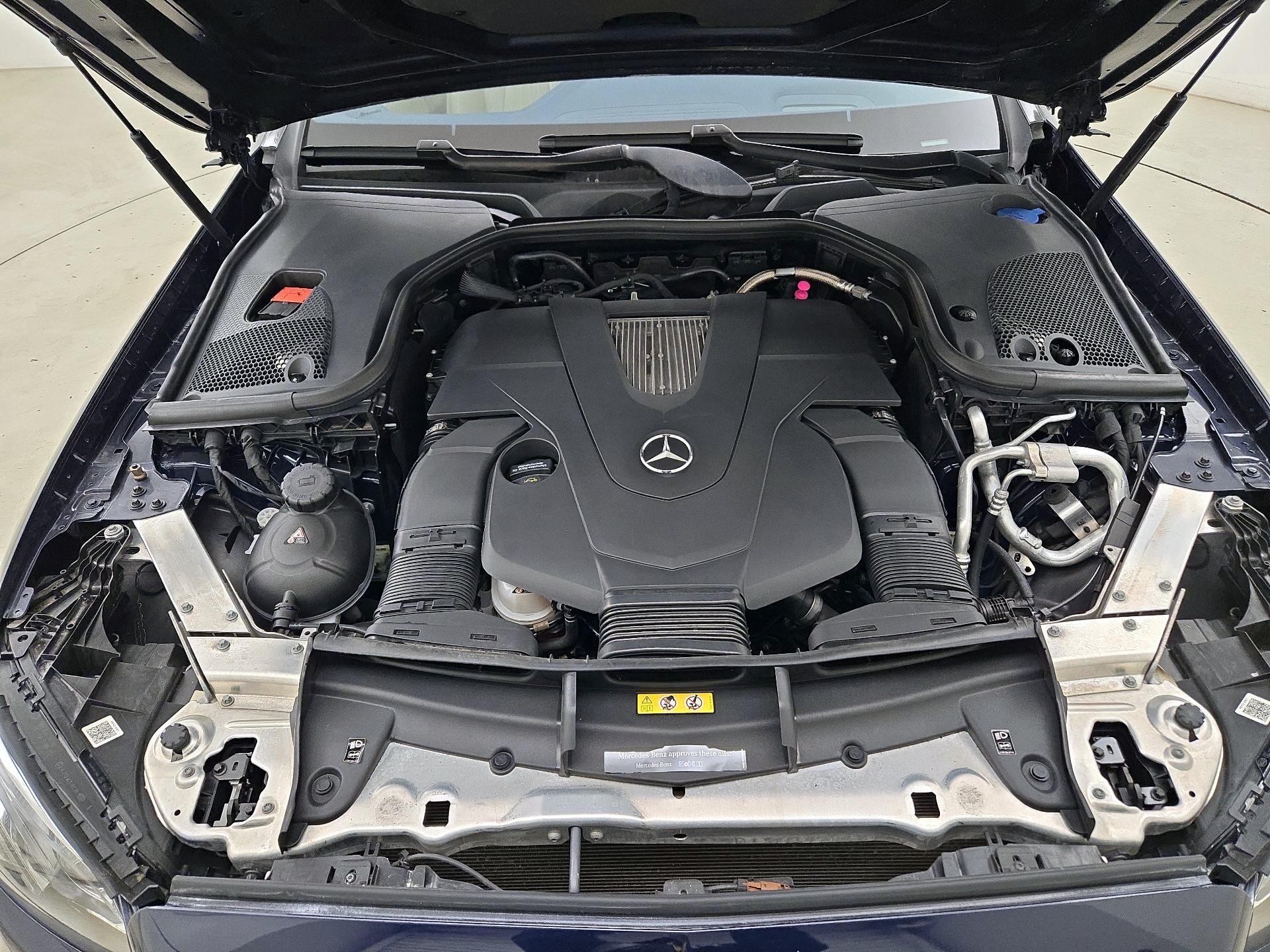 Thumbnail: 2018 Mercedes-Benz E-Class - 18