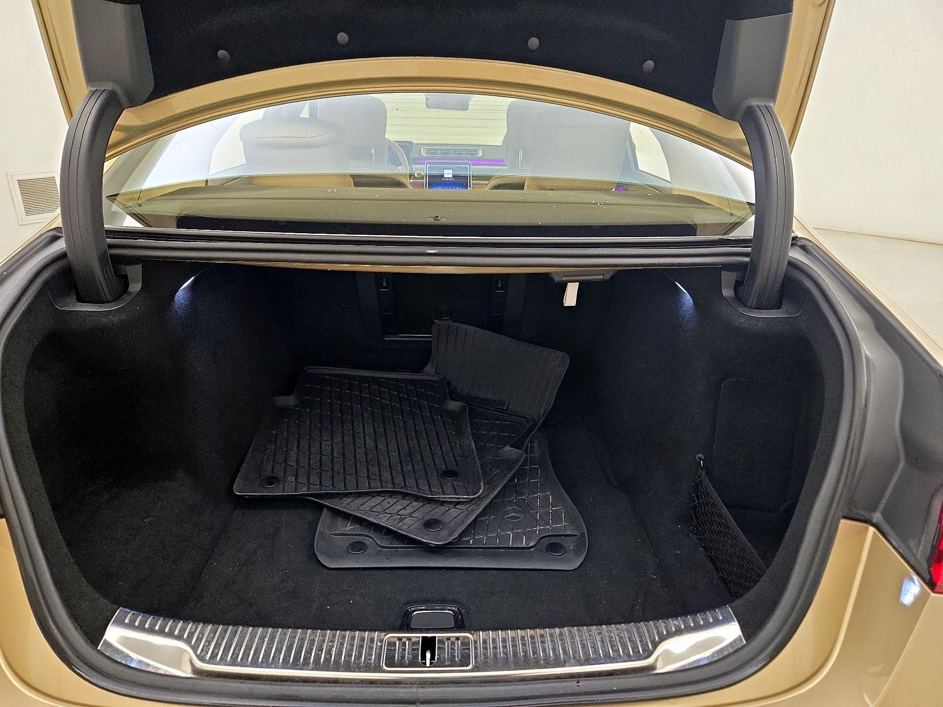 Thumbnail: 2023 Mercedes-Benz S-Class - 20