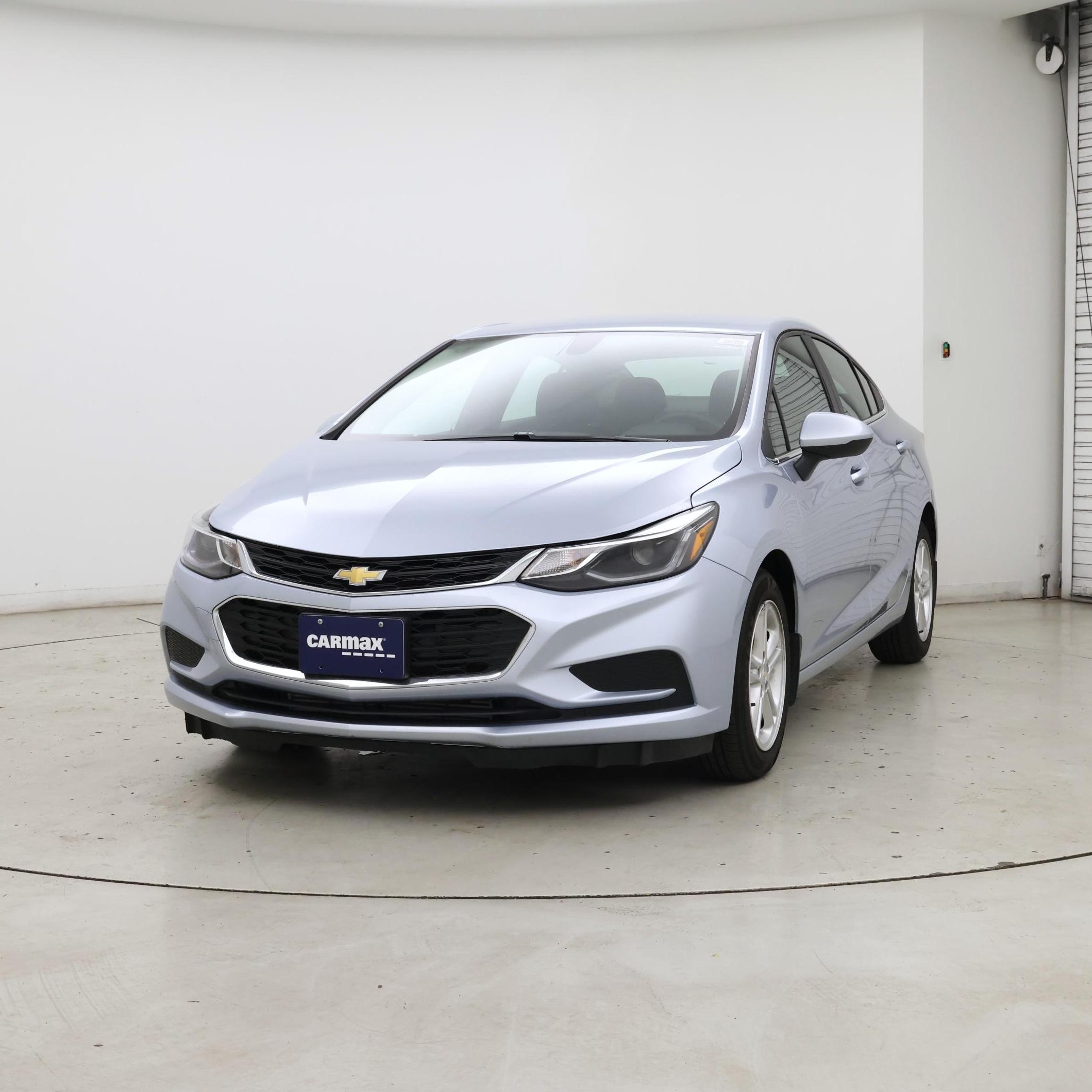 Thumbnail: 2018 Chevrolet Cruze - 4