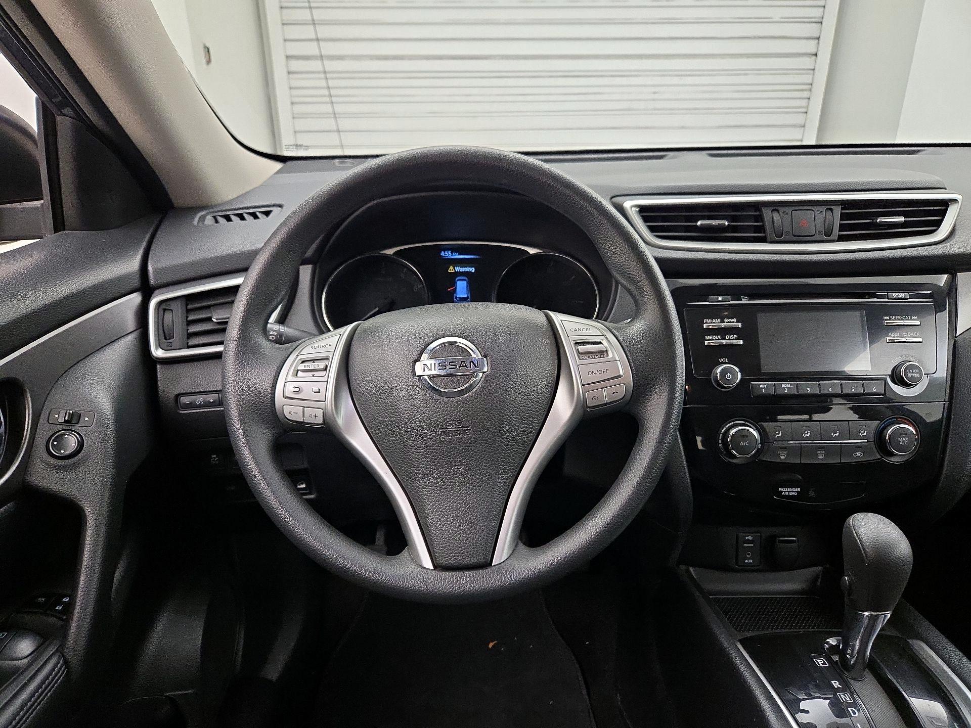 Thumbnail: 2016 Nissan Rogue - 10
