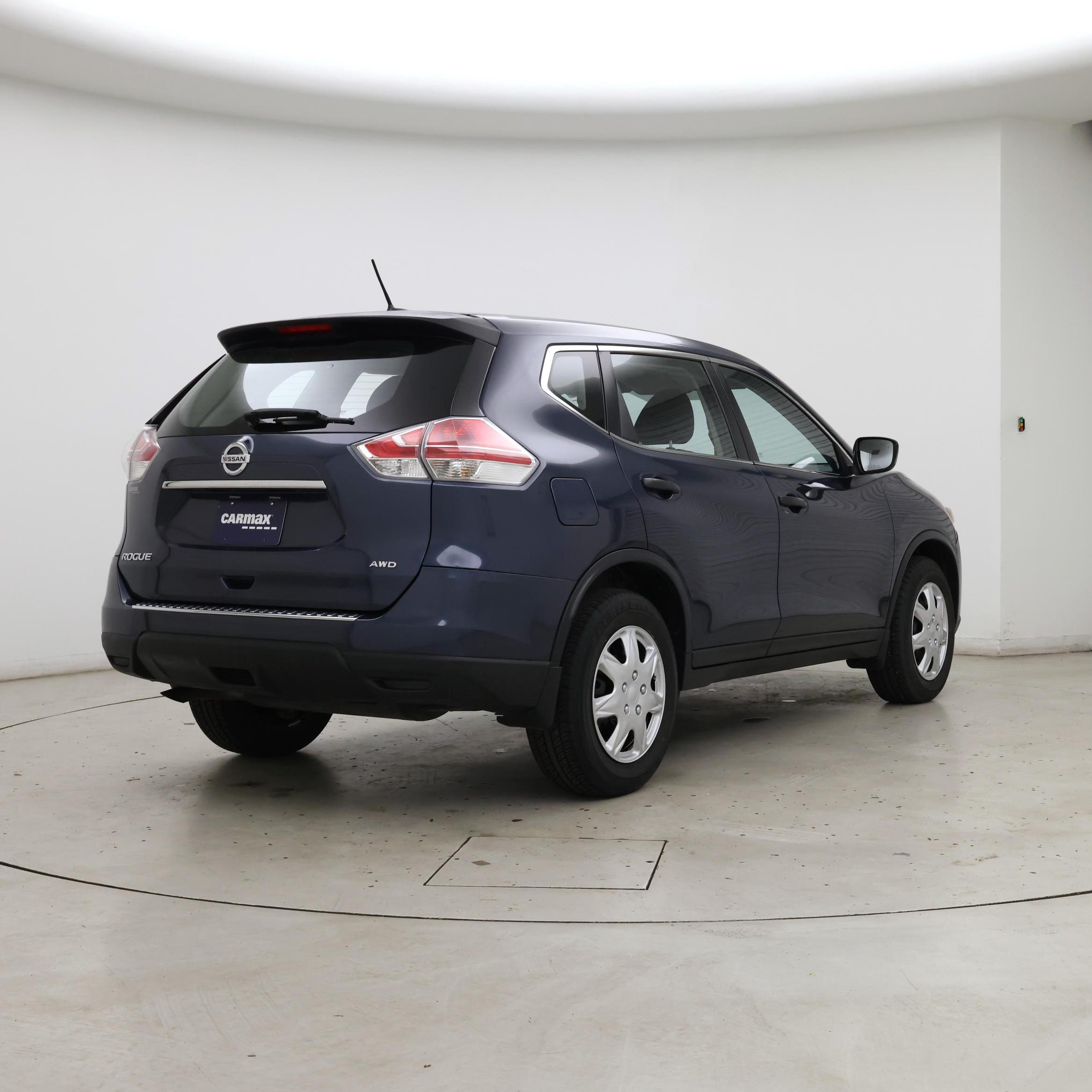Thumbnail: 2016 Nissan Rogue - 8