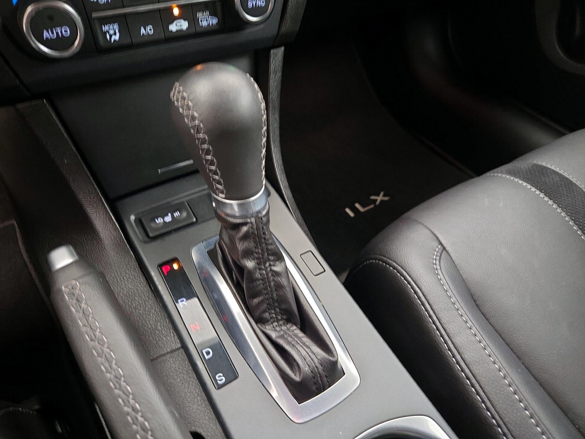 Thumbnail: 2022 Acura ILX - 16