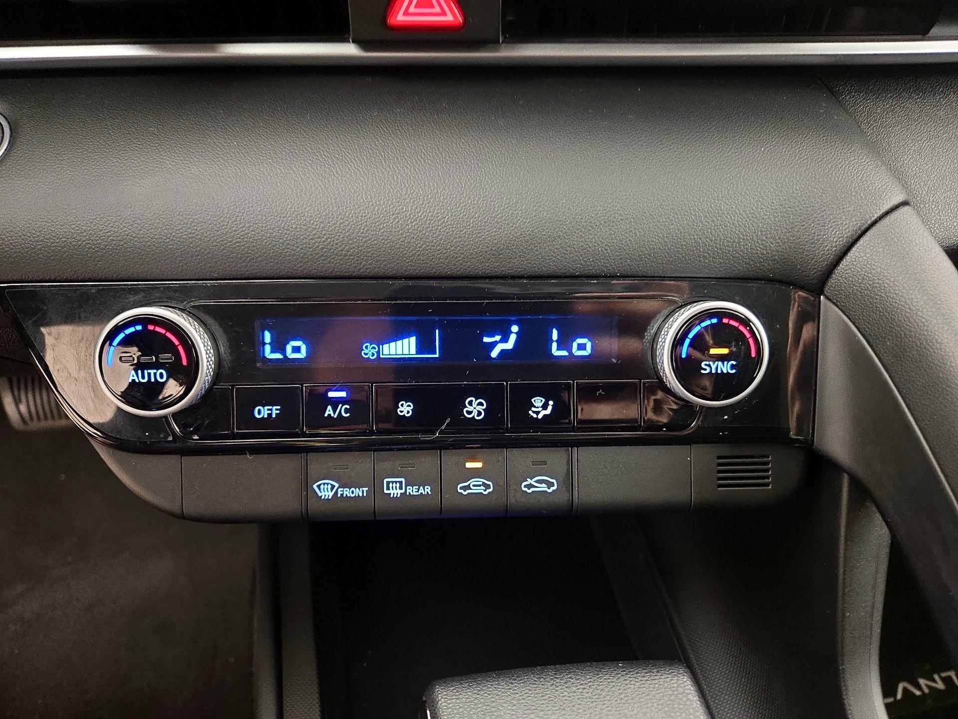 Thumbnail: 2022 Hyundai Elantra - 15