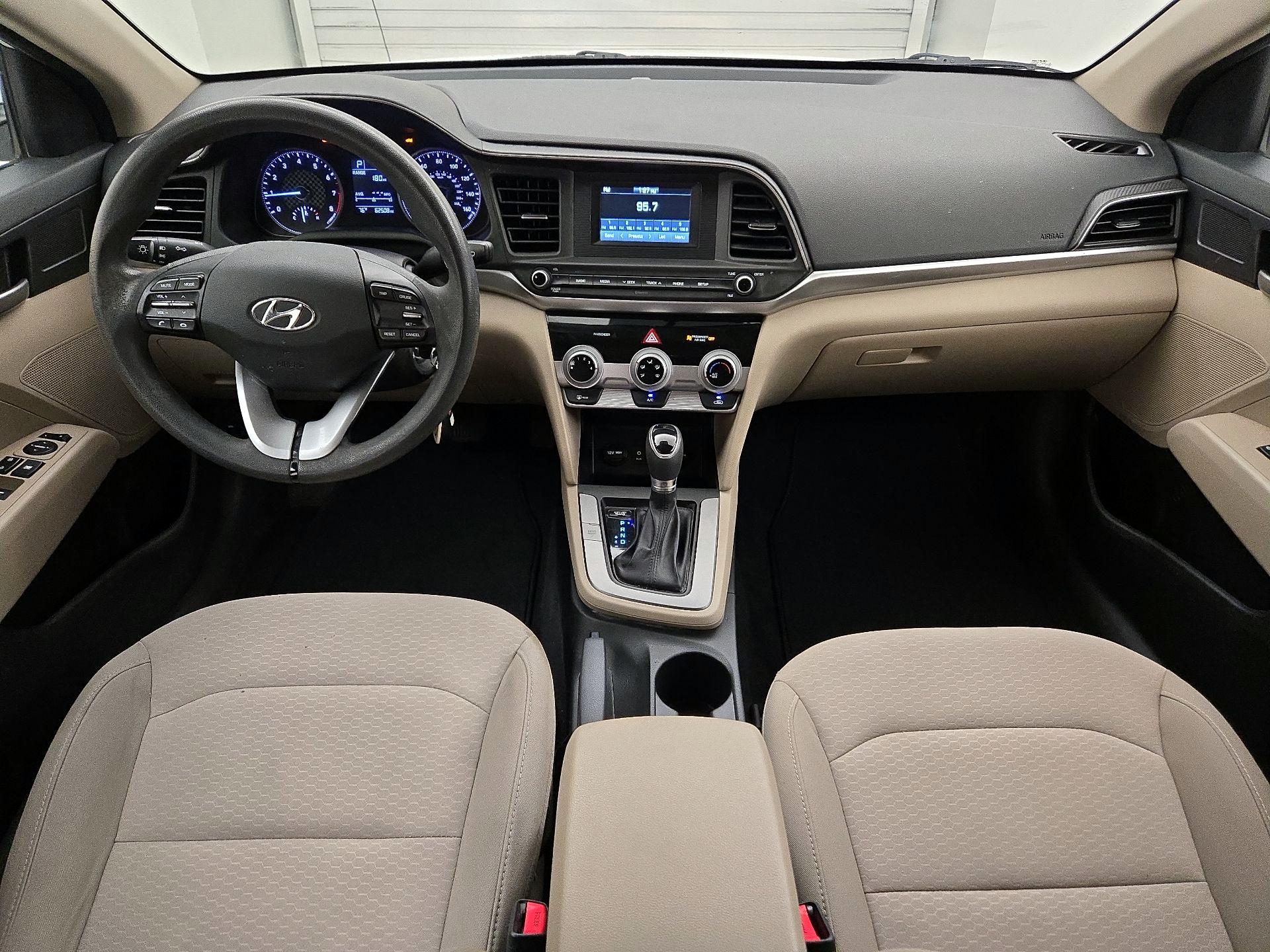 Thumbnail: 2019 Hyundai Elantra - 9