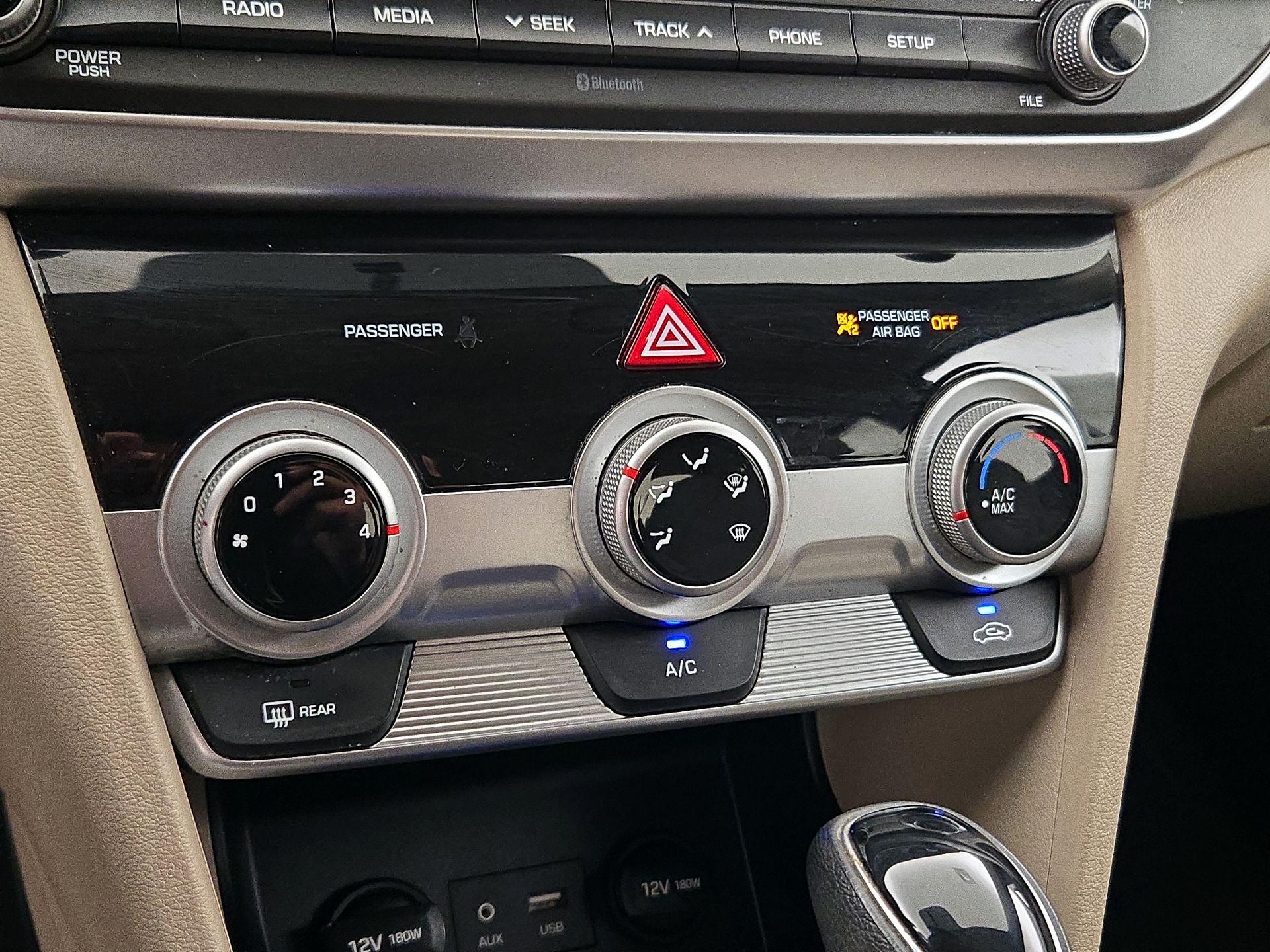 Thumbnail: 2019 Hyundai Elantra - 16