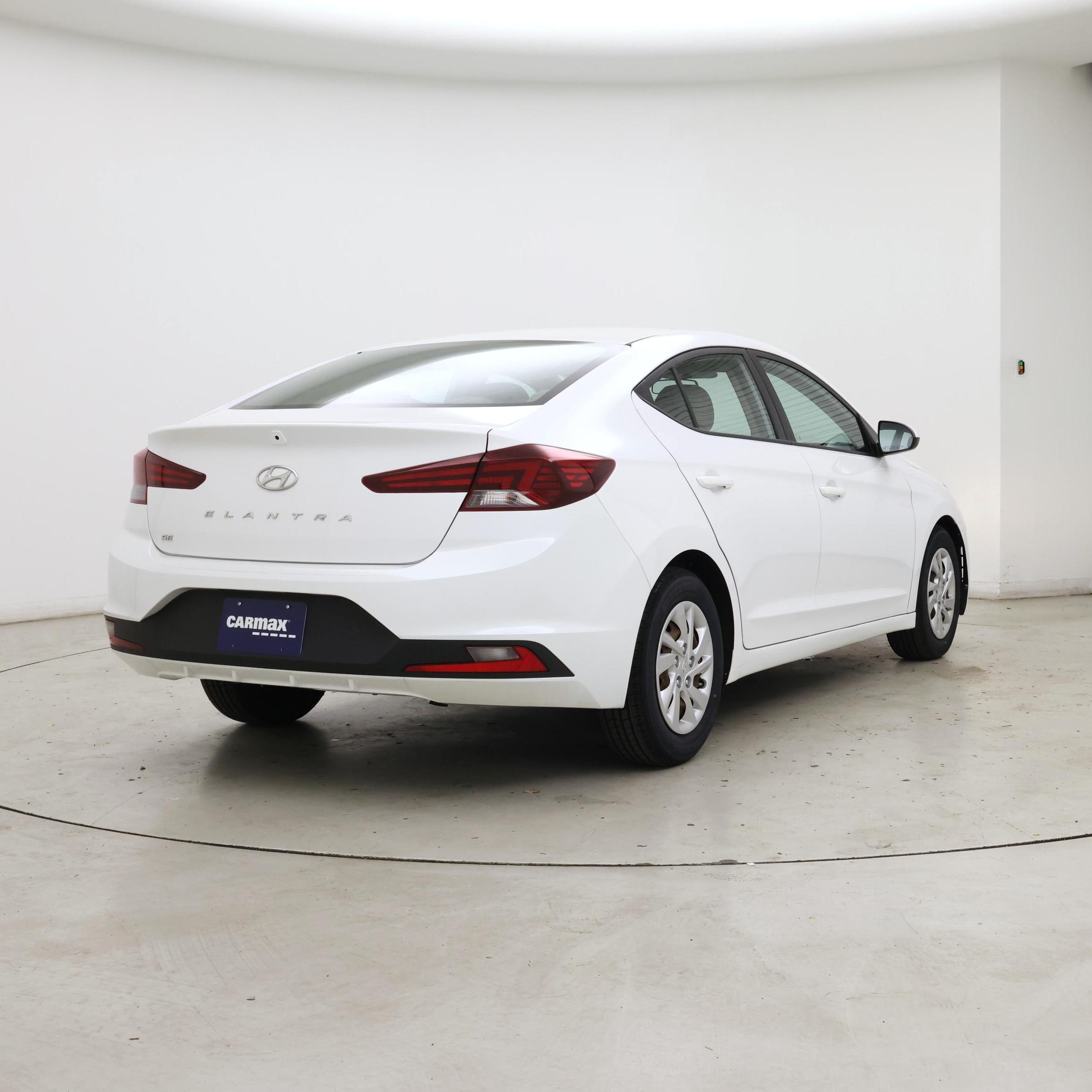 Thumbnail: 2019 Hyundai Elantra - 8