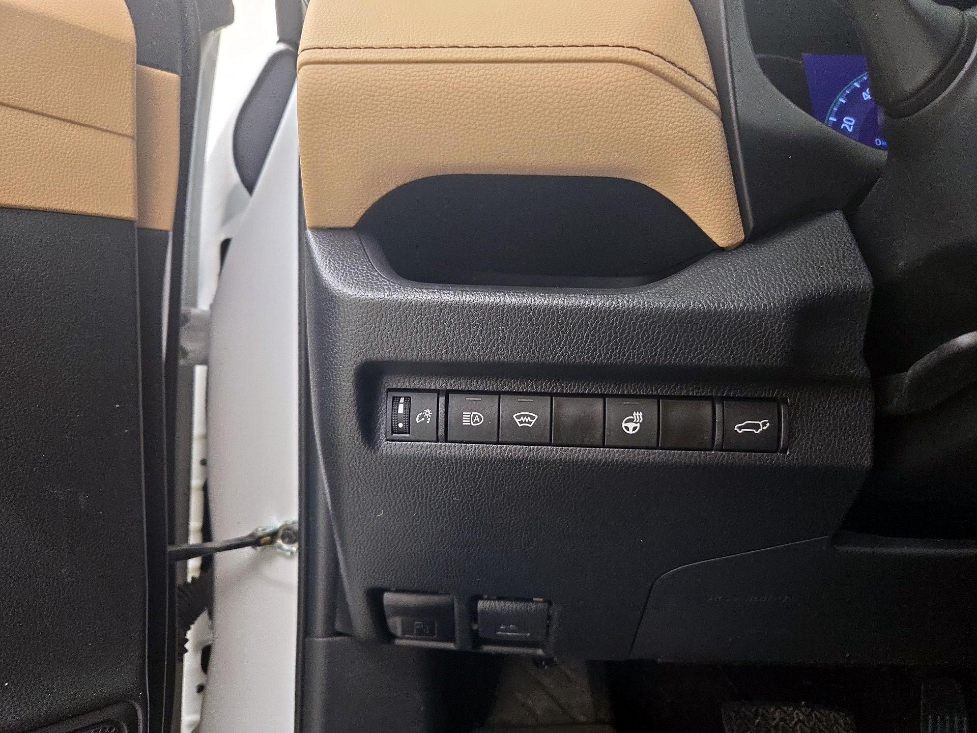 Thumbnail: 2023 Toyota RAV4 - 13