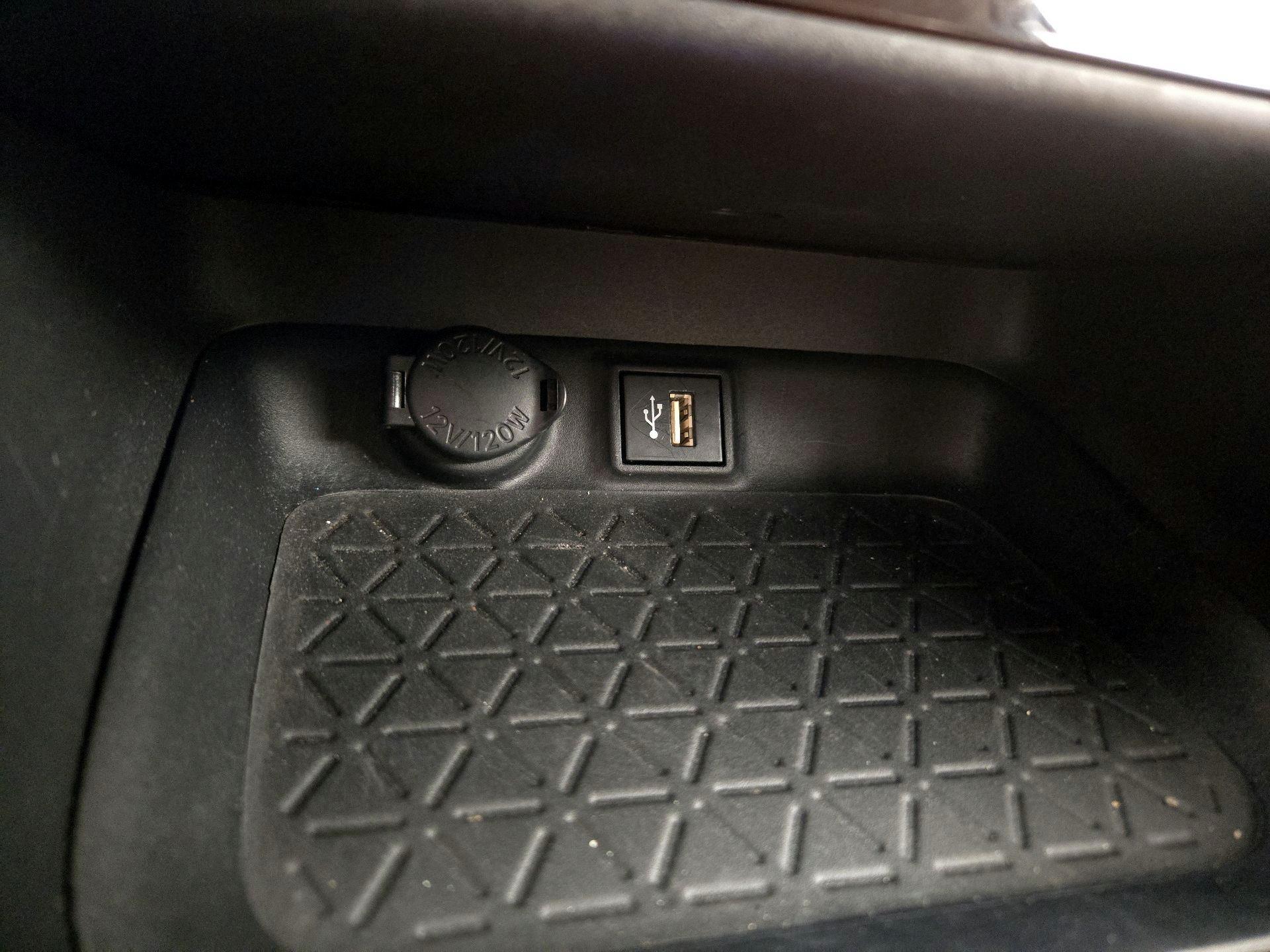 Thumbnail: 2023 Toyota RAV4 - 18