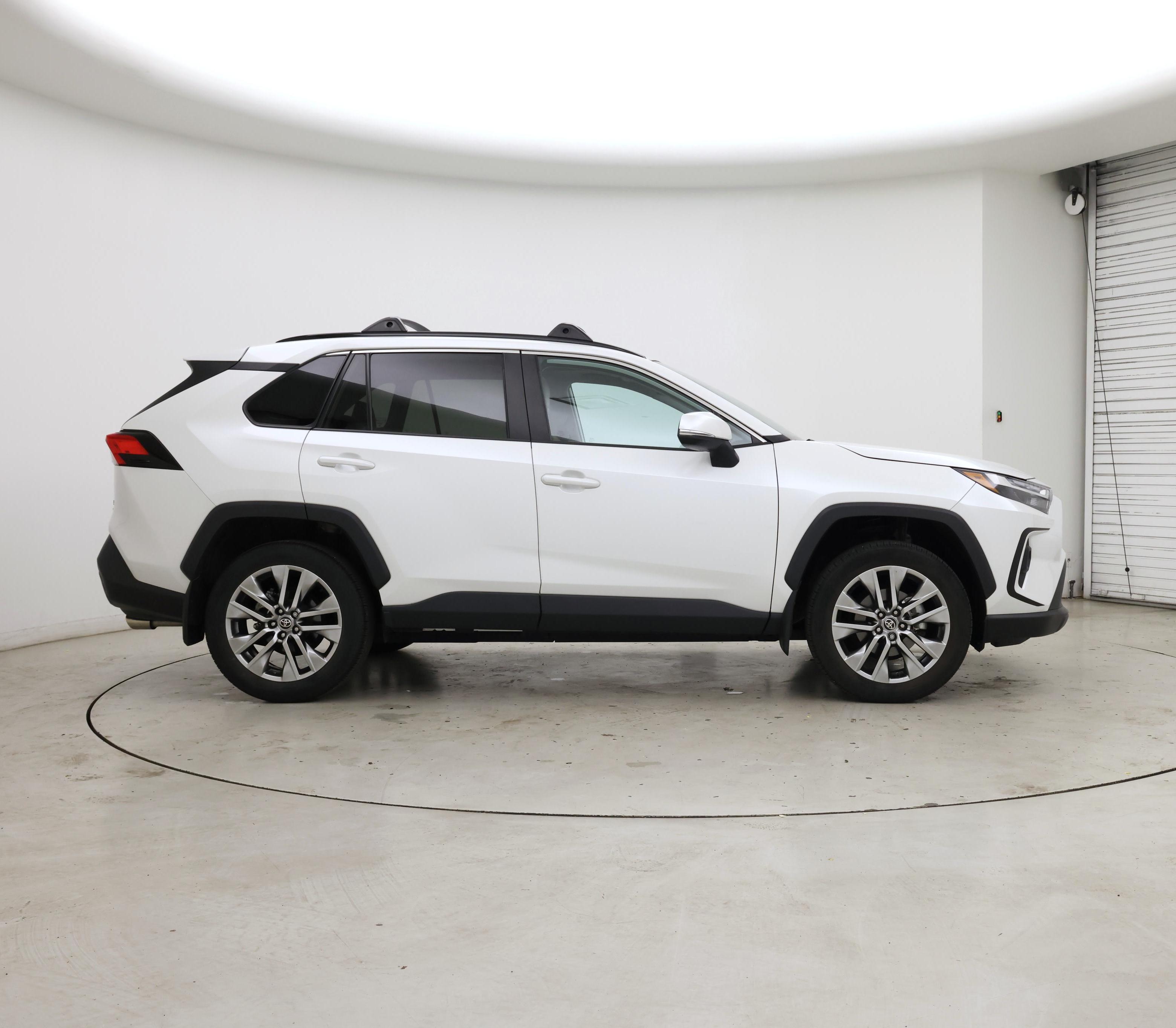 Thumbnail: 2023 Toyota RAV4 - 7