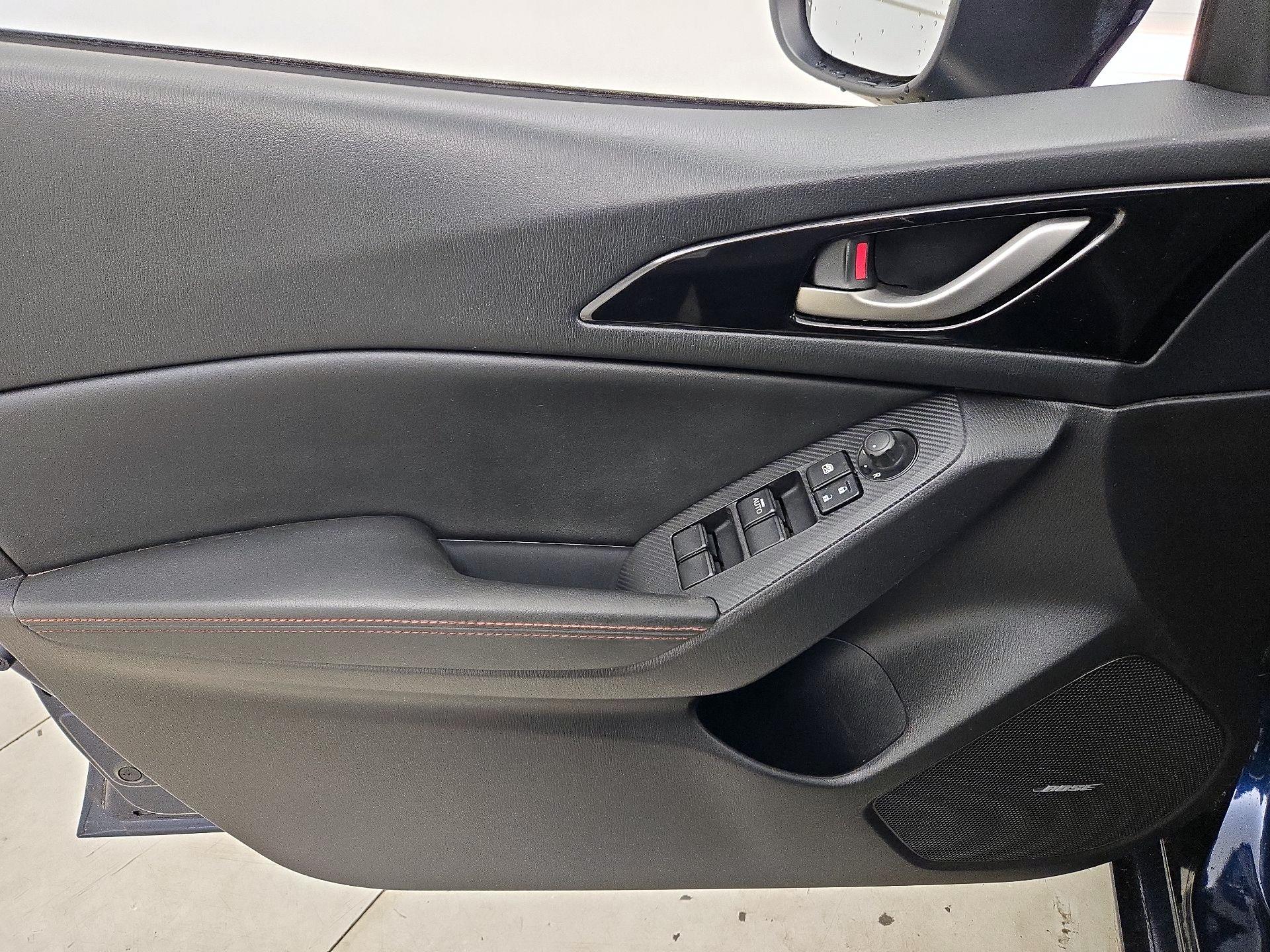 Thumbnail: 2015 Mazda Mazda3 - 12