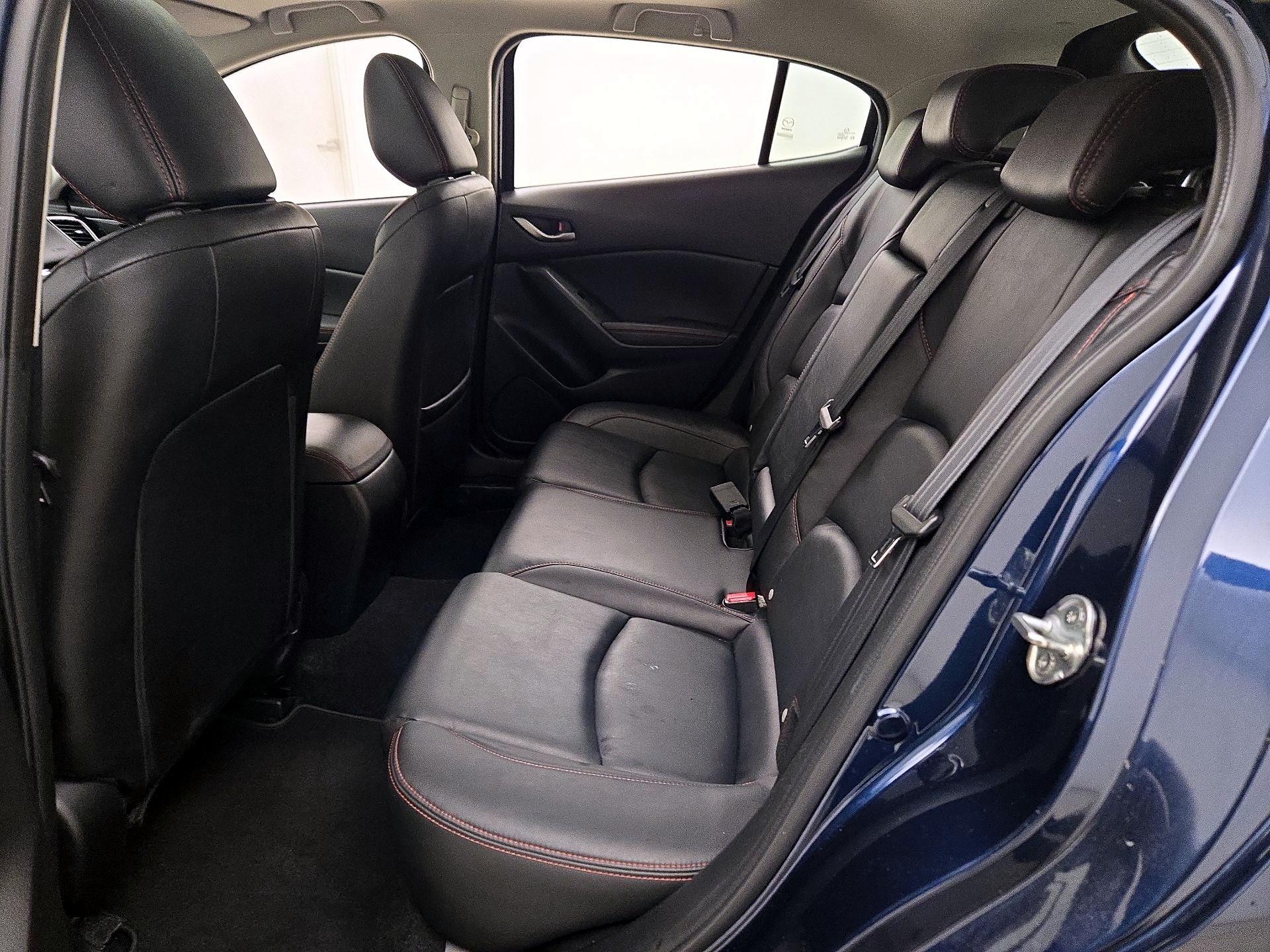 Thumbnail: 2015 Mazda Mazda3 - 18