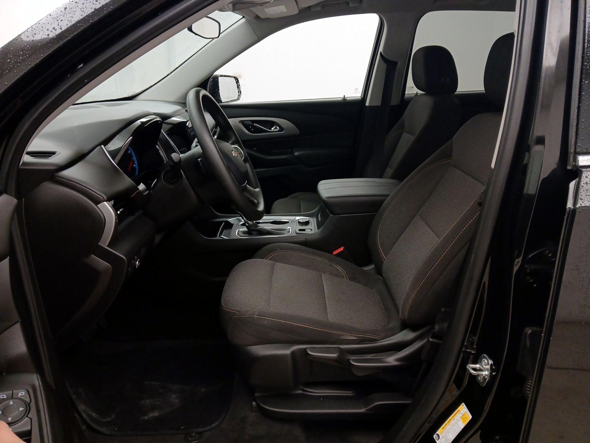 Thumbnail: 2020 Chevrolet Traverse - 11