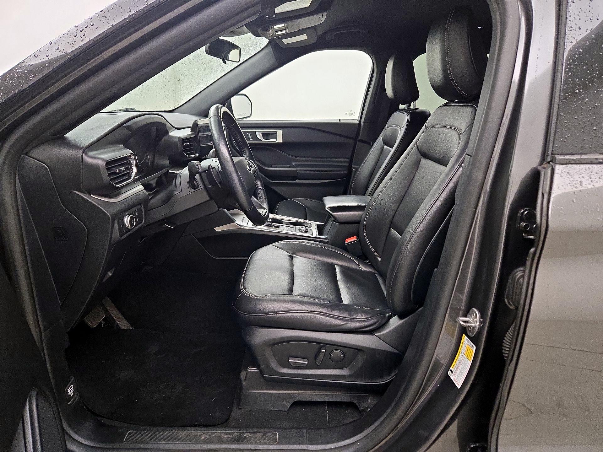 Thumbnail: 2020 Ford Explorer - 11