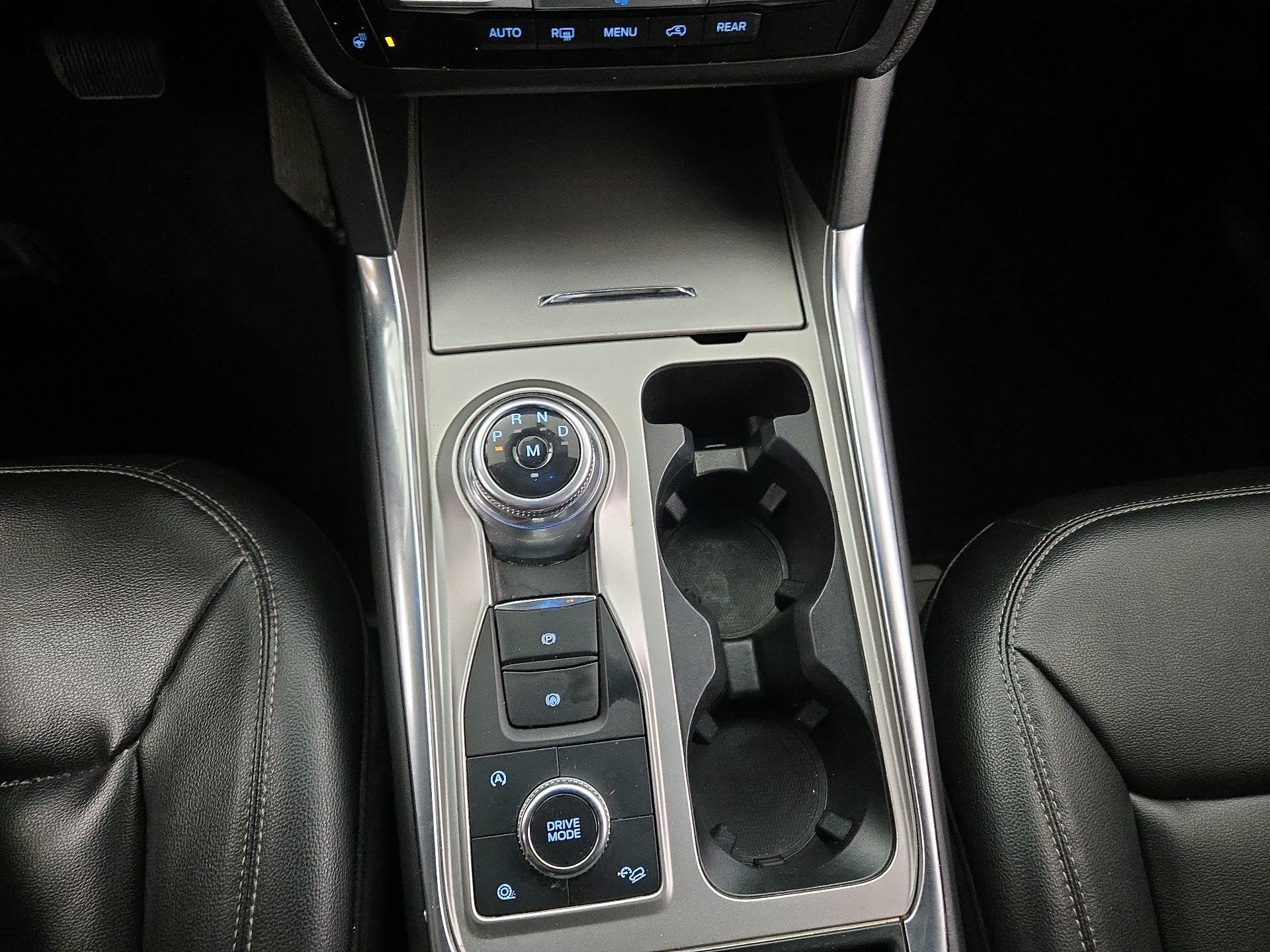 Thumbnail: 2020 Ford Explorer - 16