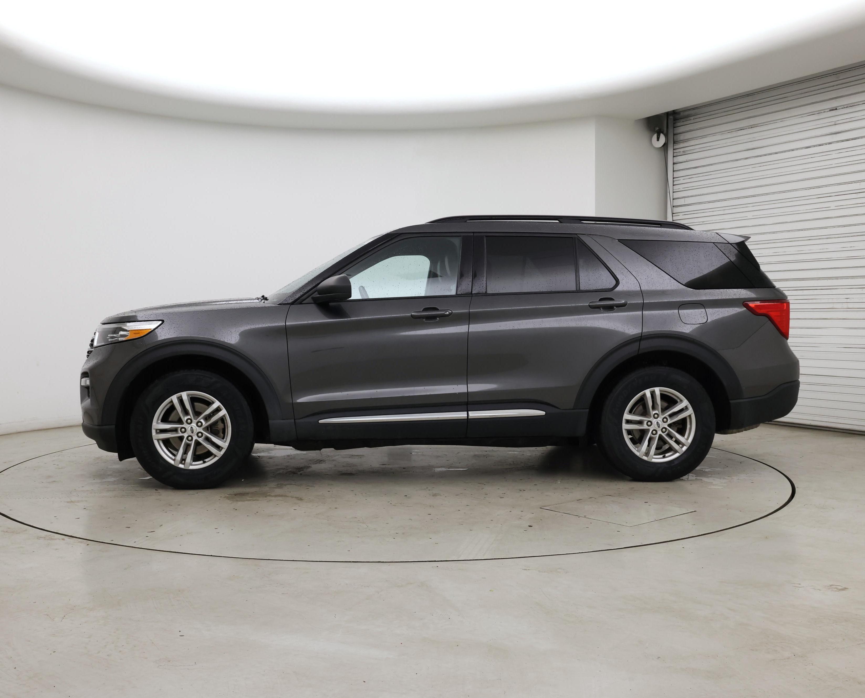 Thumbnail: 2020 Ford Explorer - 3