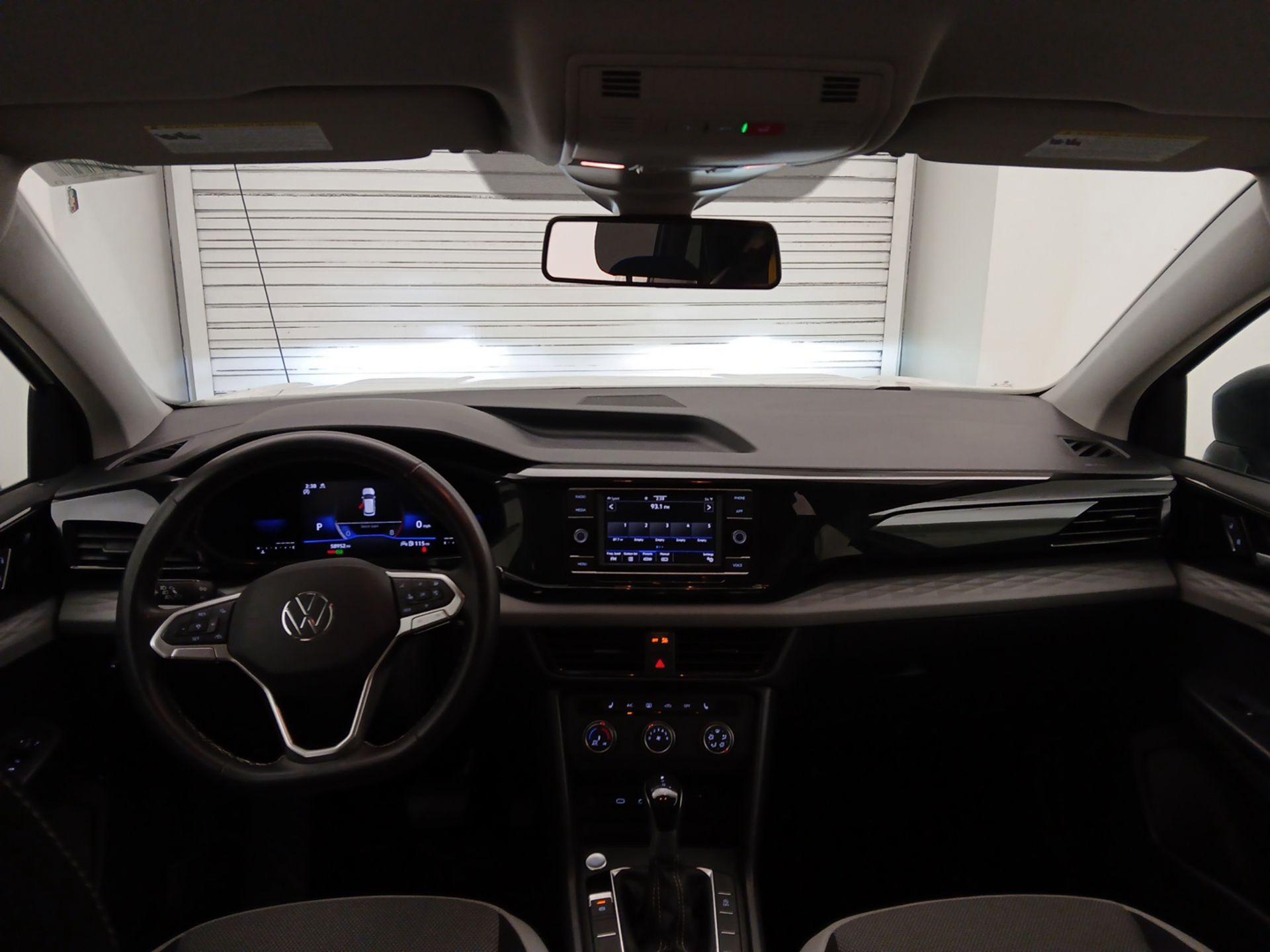 Thumbnail: 2022 Volkswagen Taos - 9