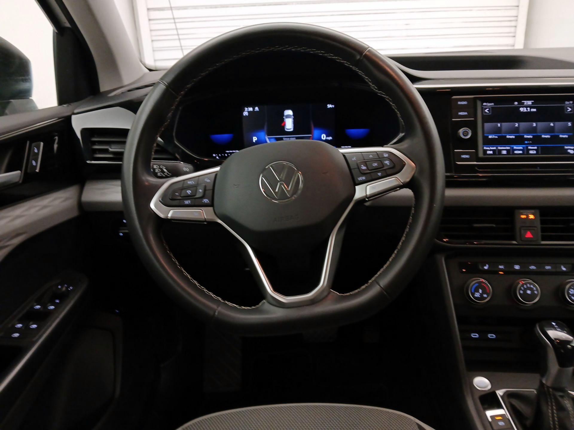 Thumbnail: 2022 Volkswagen Taos - 10
