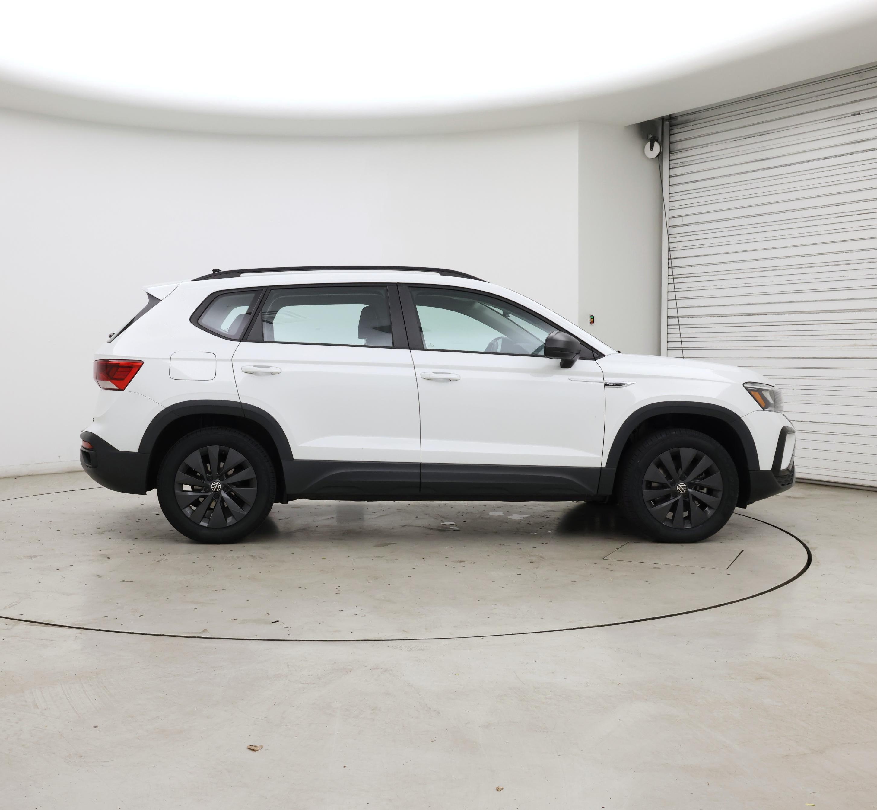 Thumbnail: 2022 Volkswagen Taos - 7