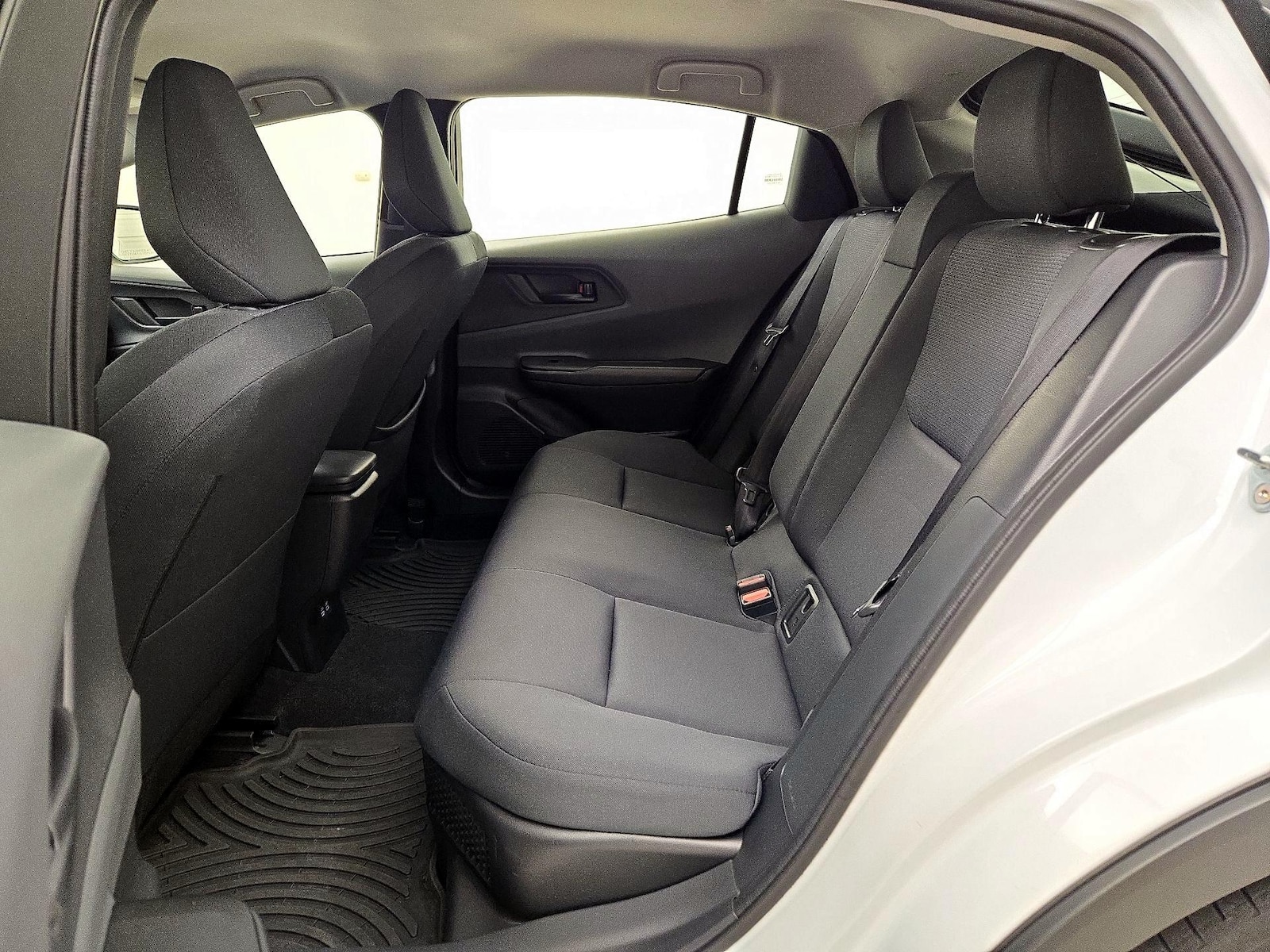 2024 Toyota Prius LE - Photo 20