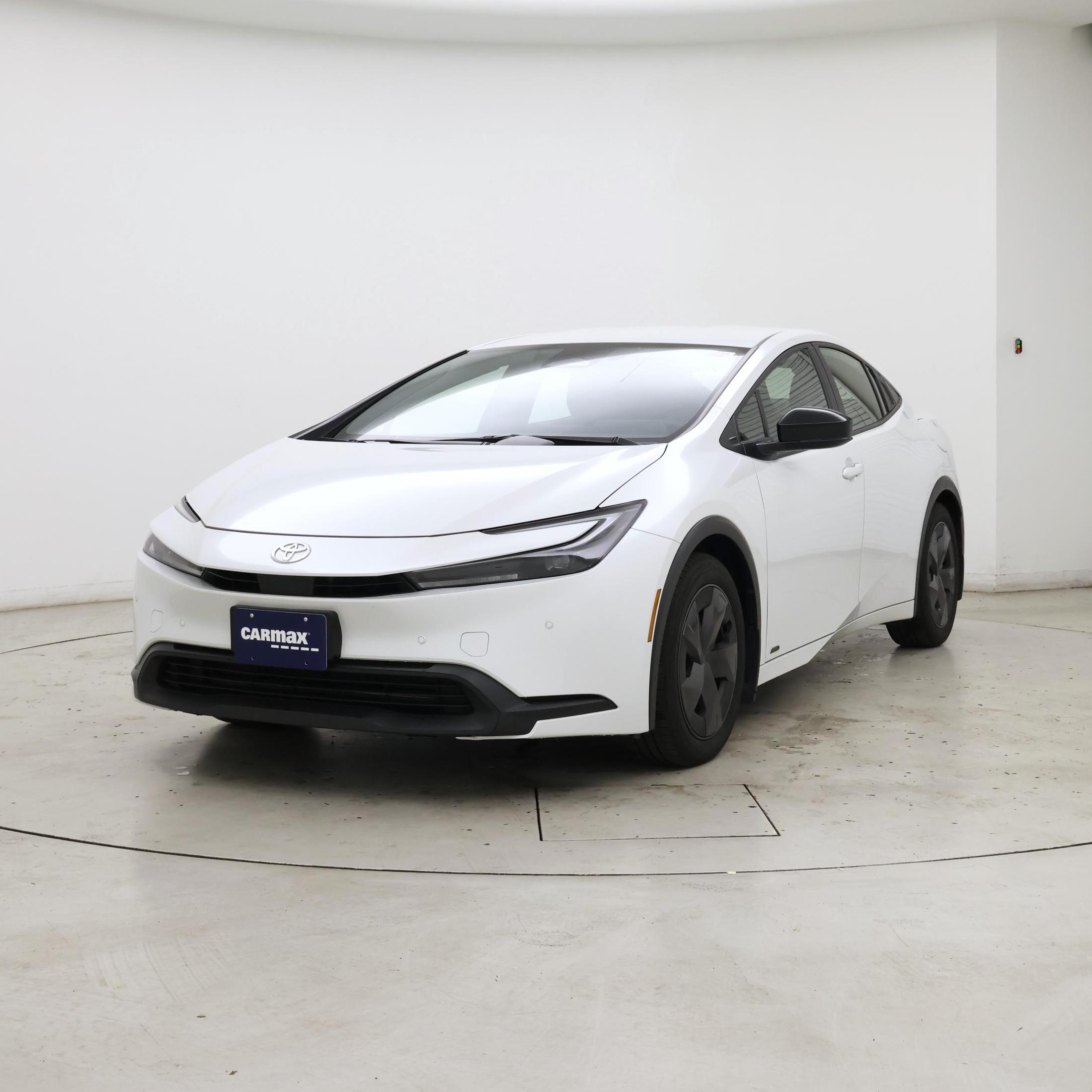 Thumbnail: 2024 Toyota Prius - 4