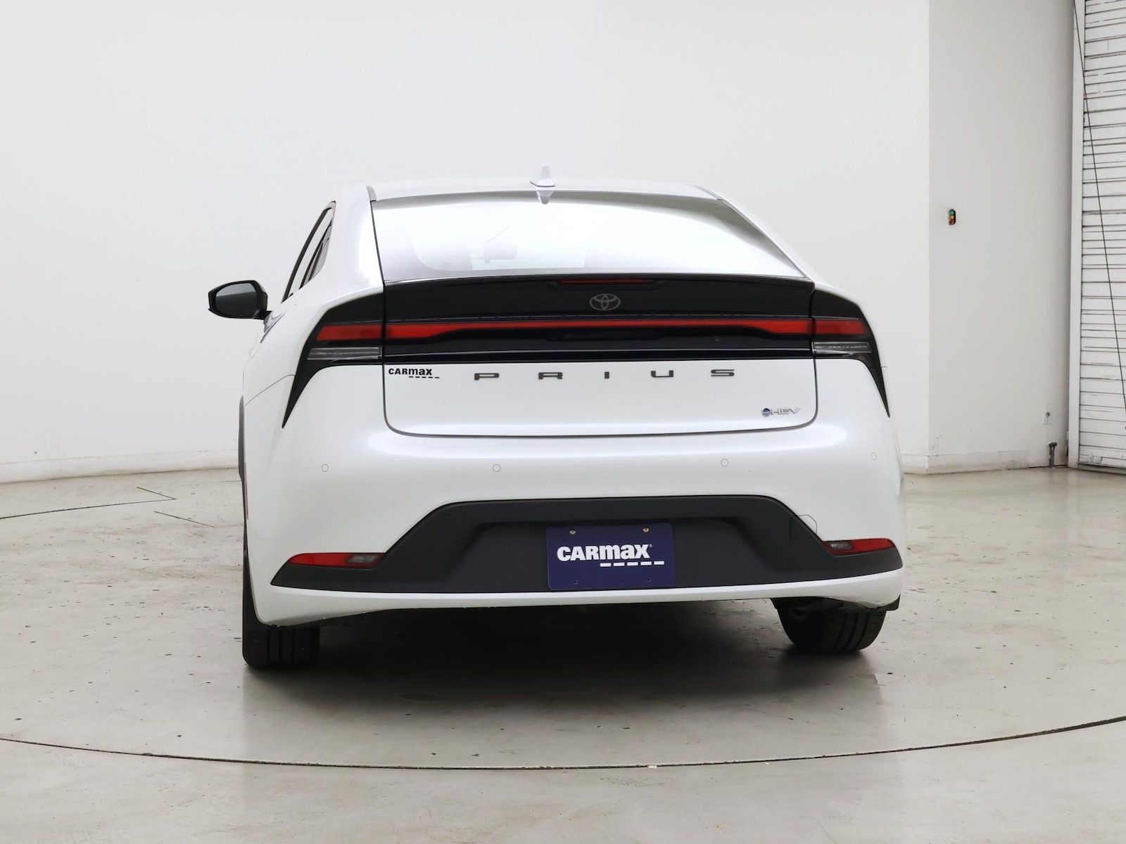 2024 Toyota Prius LE - Photo 7