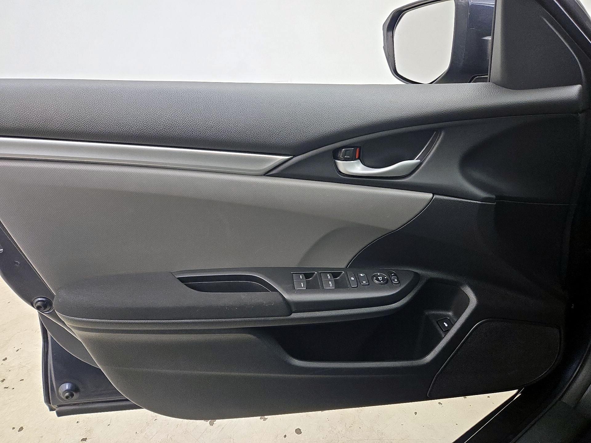 Thumbnail: 2018 Honda Civic - 12