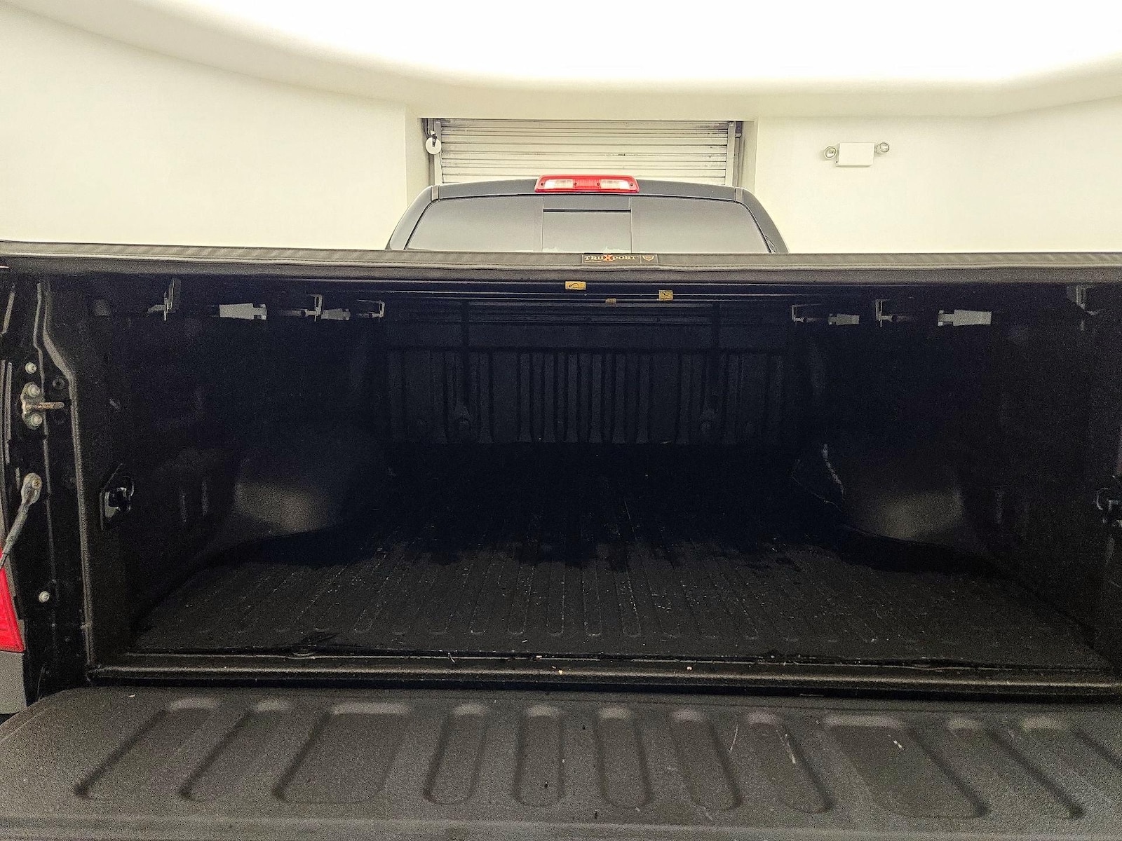 2016 Toyota Tundra Limited - Photo 21