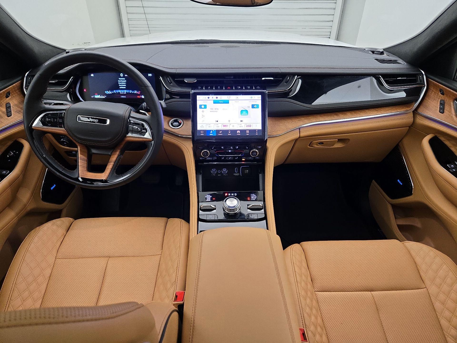 Thumbnail: 2025 Jeep Grand Cherokee - 9
