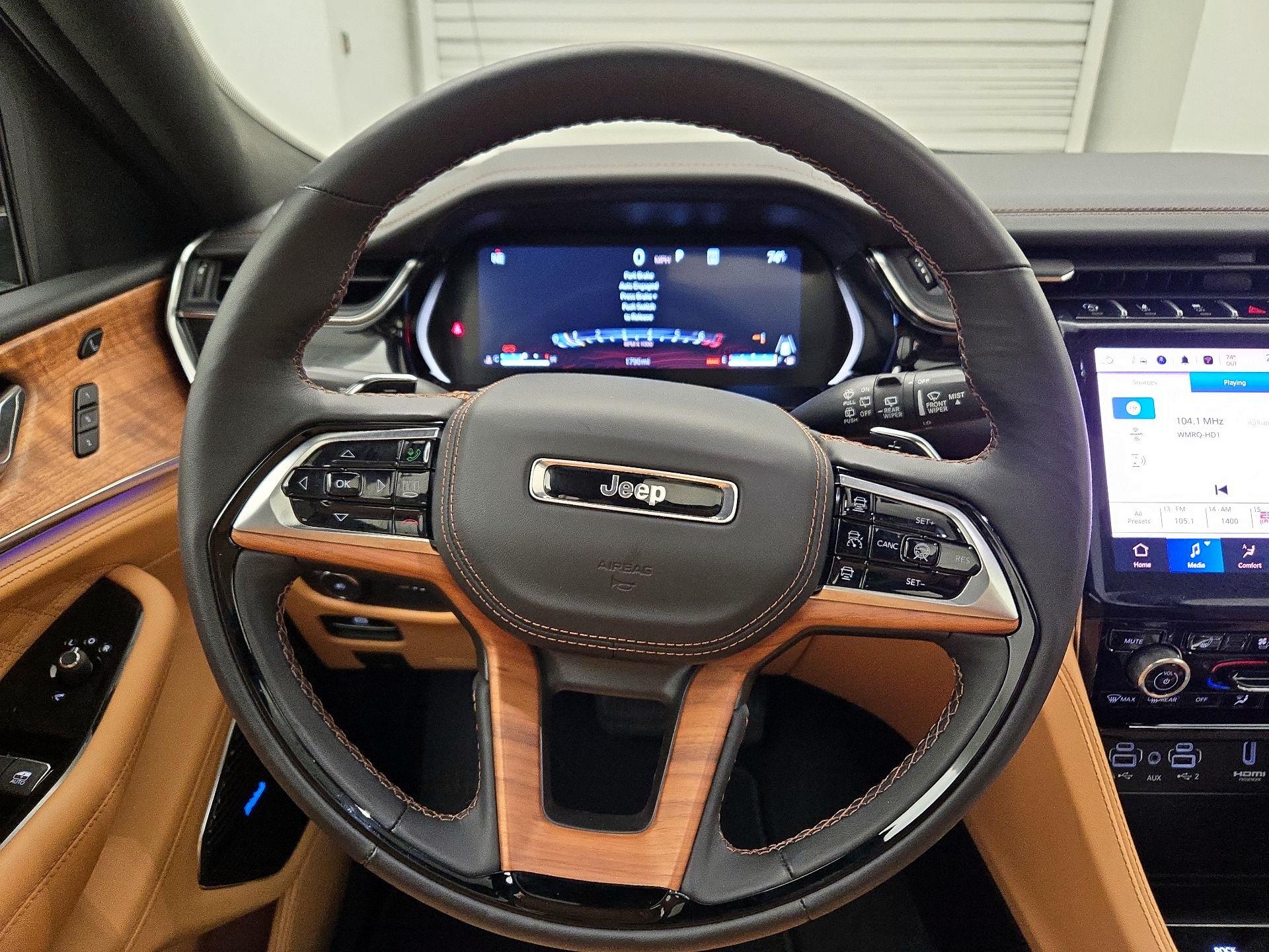 Thumbnail: 2025 Jeep Grand Cherokee - 10