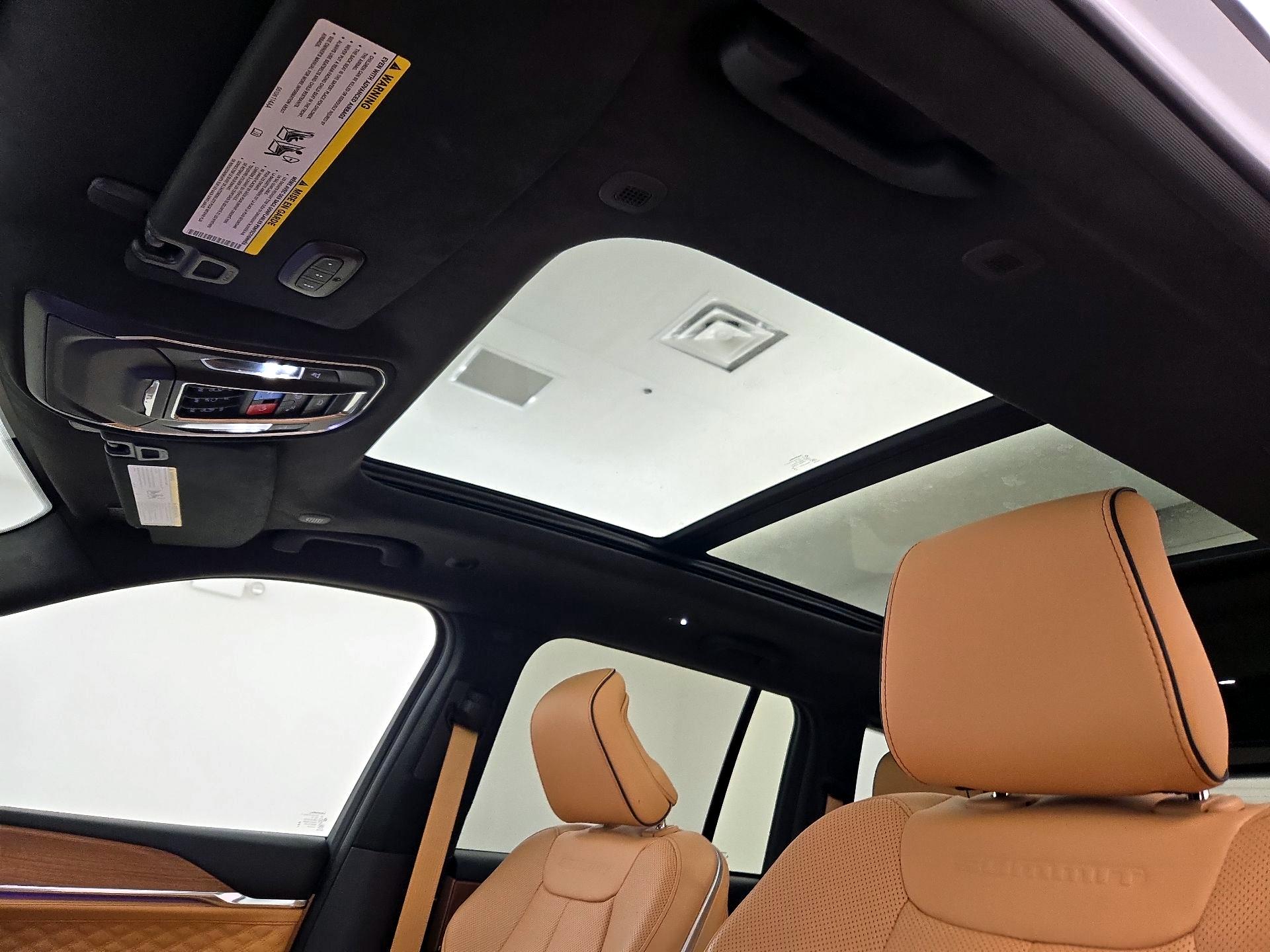 Thumbnail: 2025 Jeep Grand Cherokee - 19