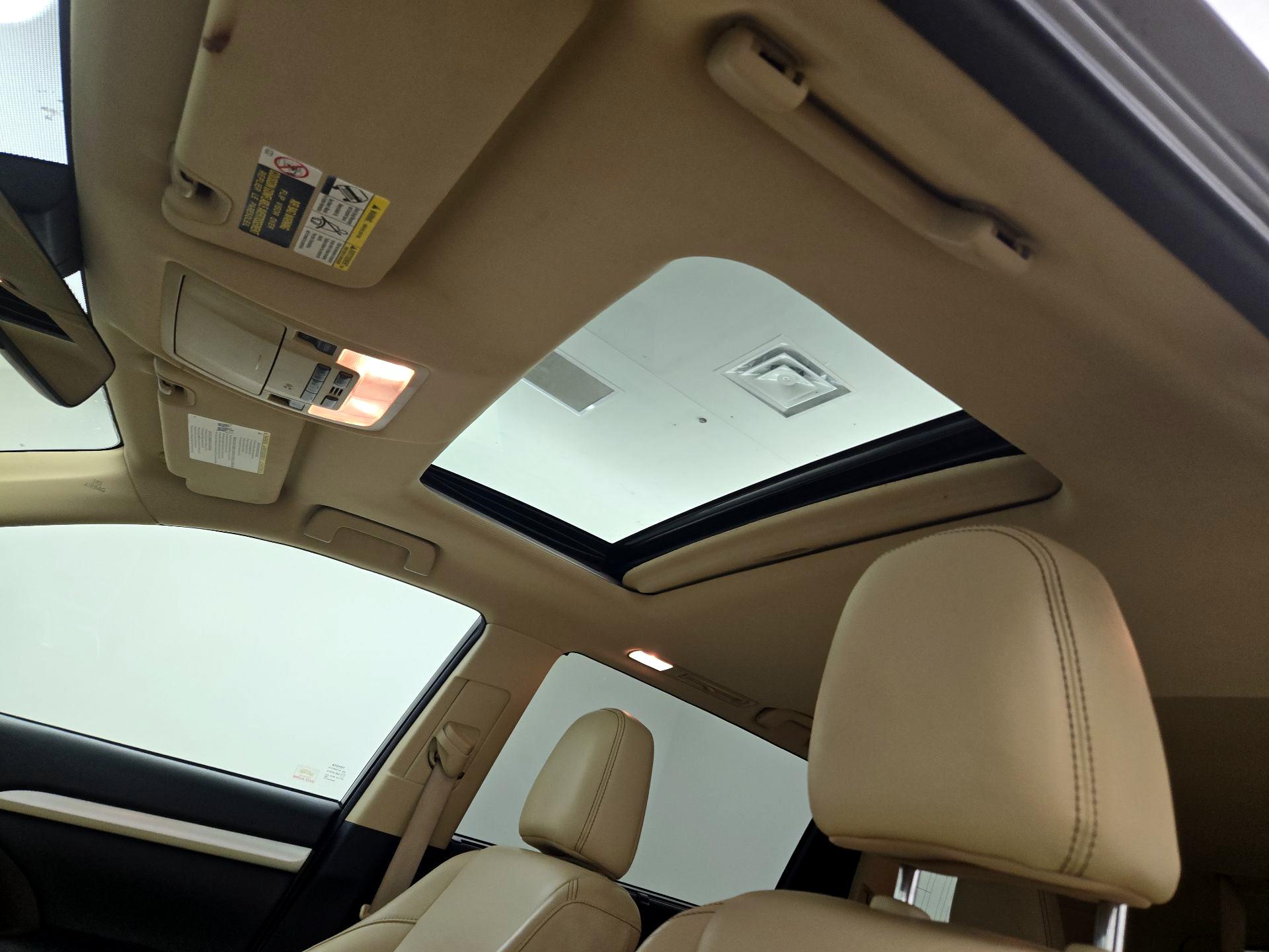 Thumbnail: 2017 Toyota Highlander - 20