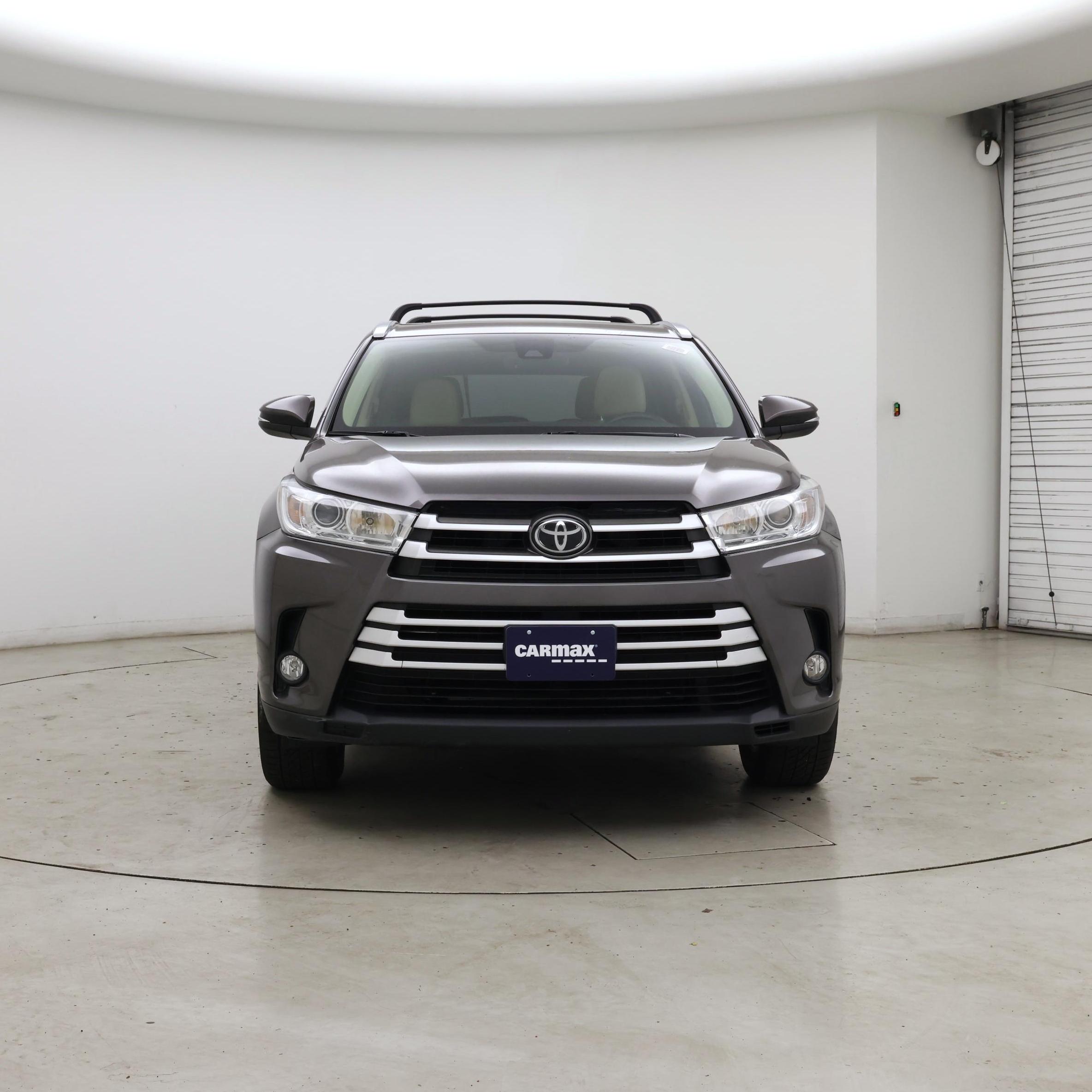 Thumbnail: 2017 Toyota Highlander - 5